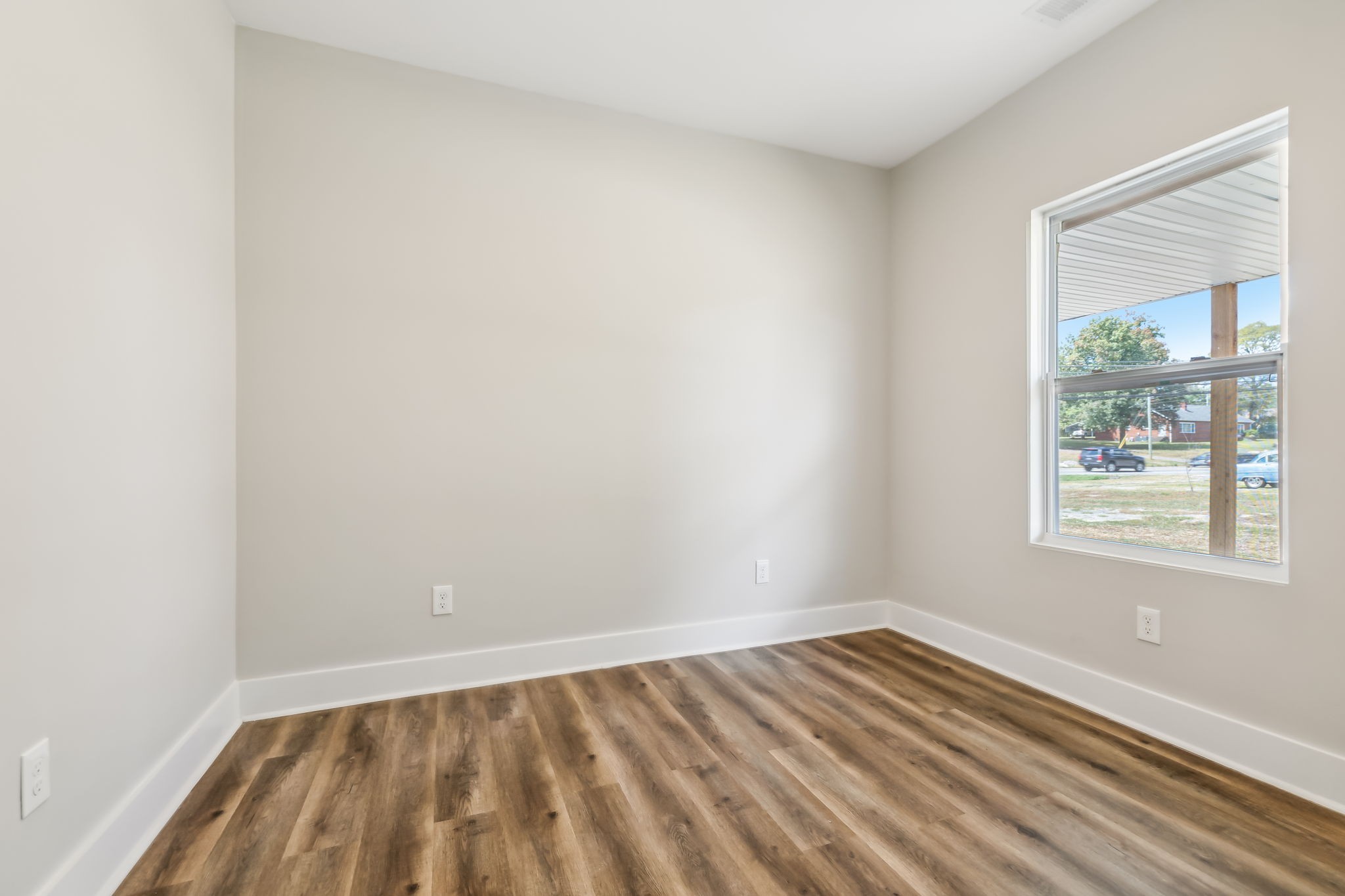 Image 17 of 65 For 9891 138th Loop
