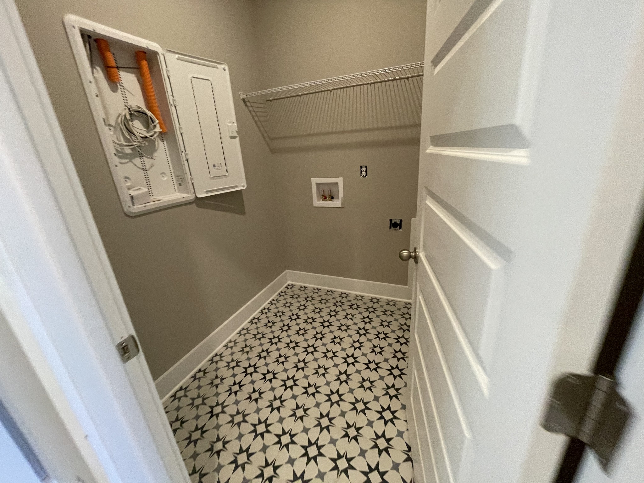 Image 5 of 38 For 8110 59th Terrace