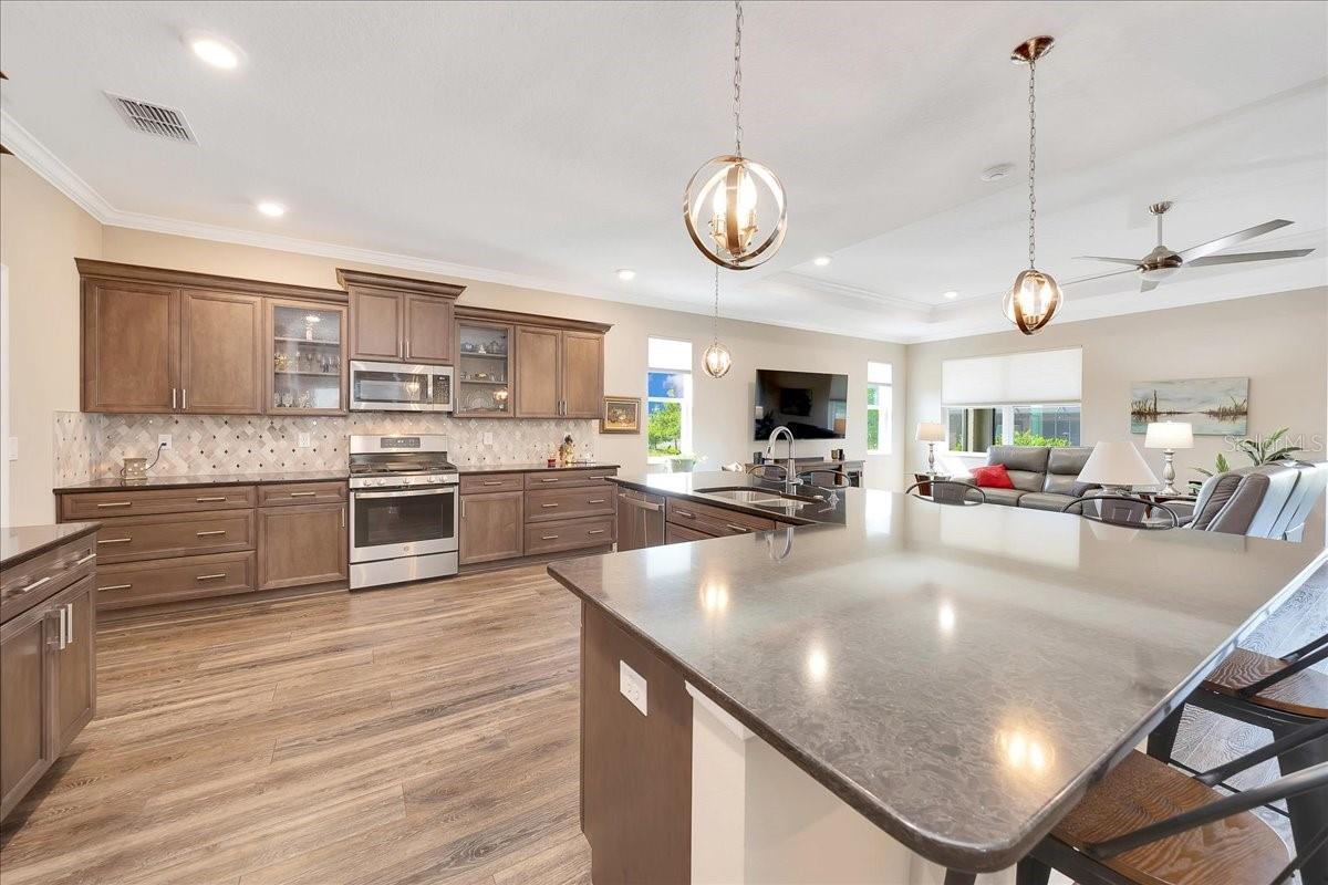 Image 16 of 50 For 7750 87th Avenue