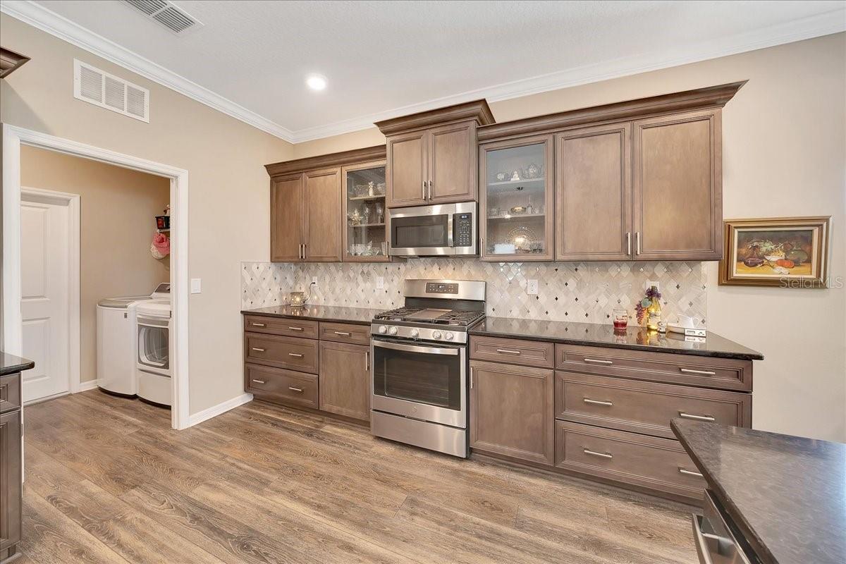 Image 20 of 50 For 7750 87th Avenue