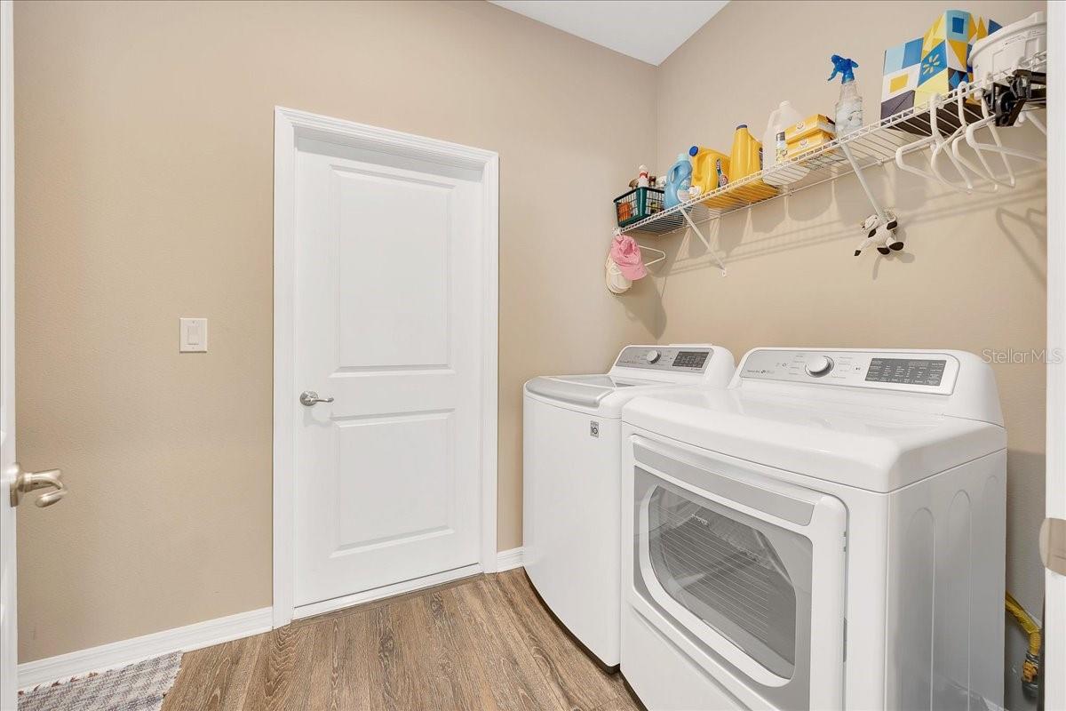 Image 21 of 50 For 7750 87th Avenue
