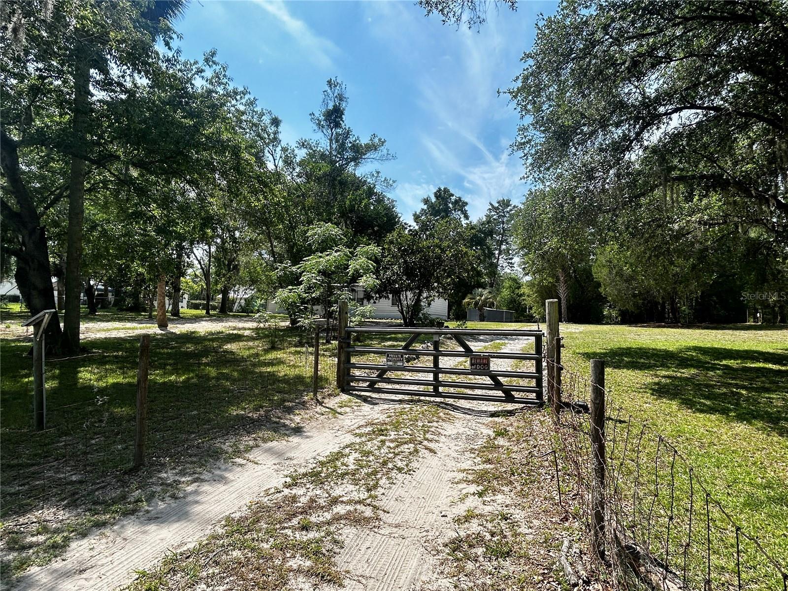 Image 2 of 21 For 8303 Dunnellon Road