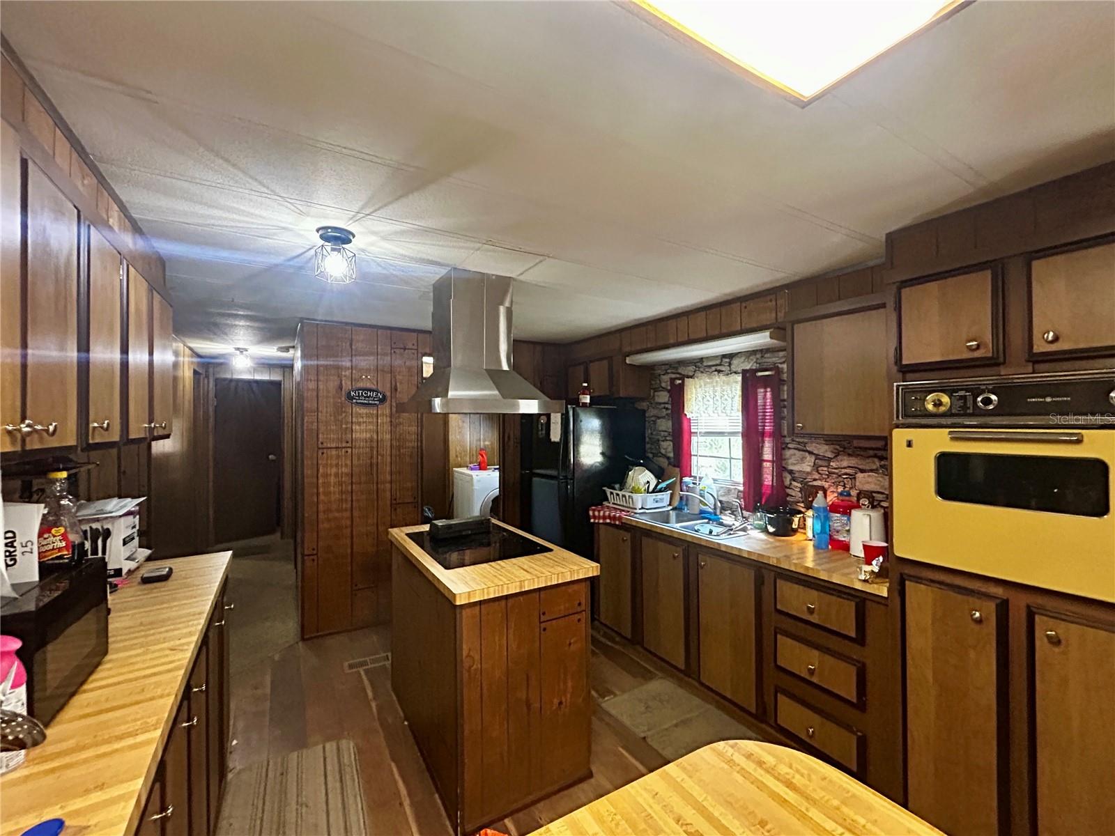 Image 6 of 21 For 8303 Dunnellon Road