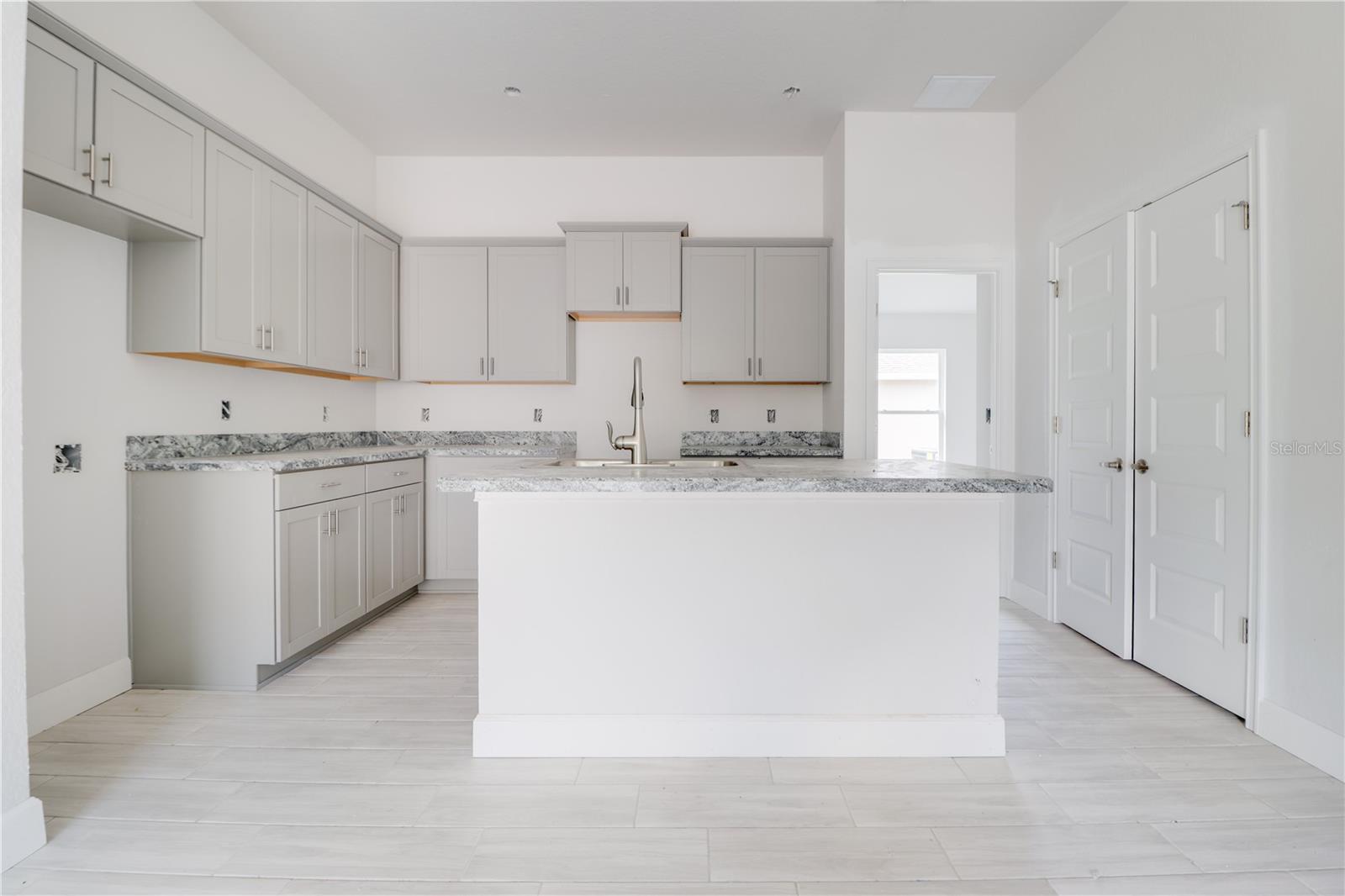 Image 4 of 8 For 3143 46th Avenue
