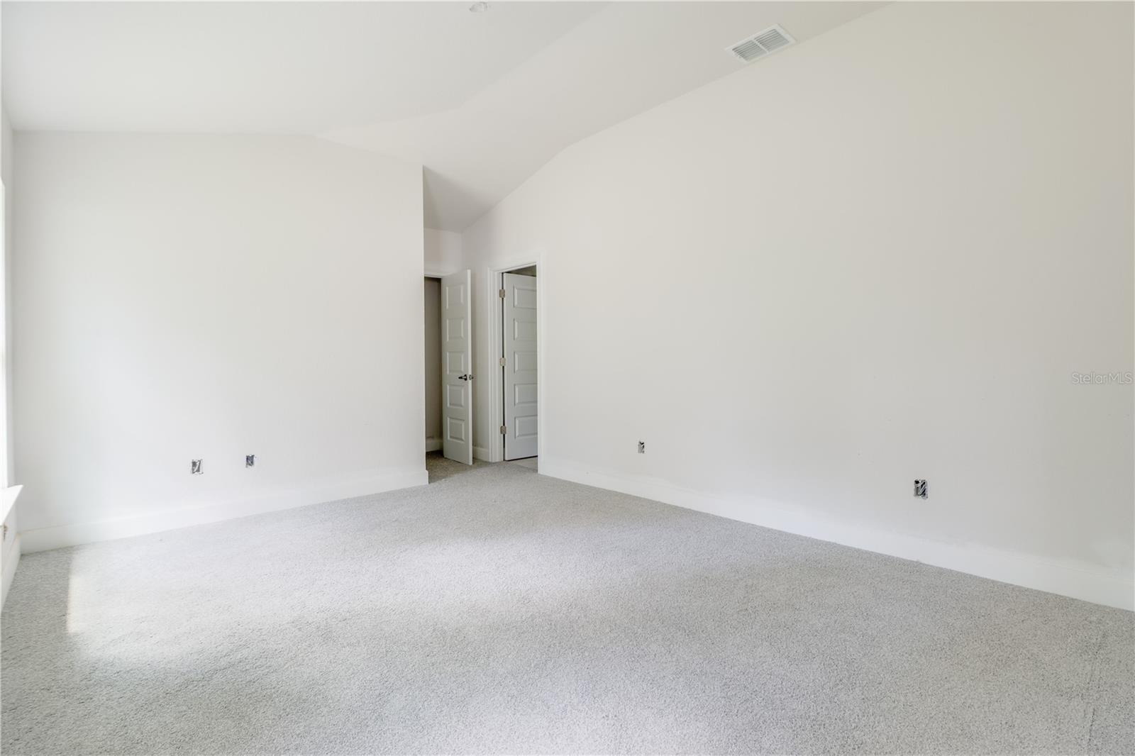 Image 6 of 8 For 3143 46th Avenue