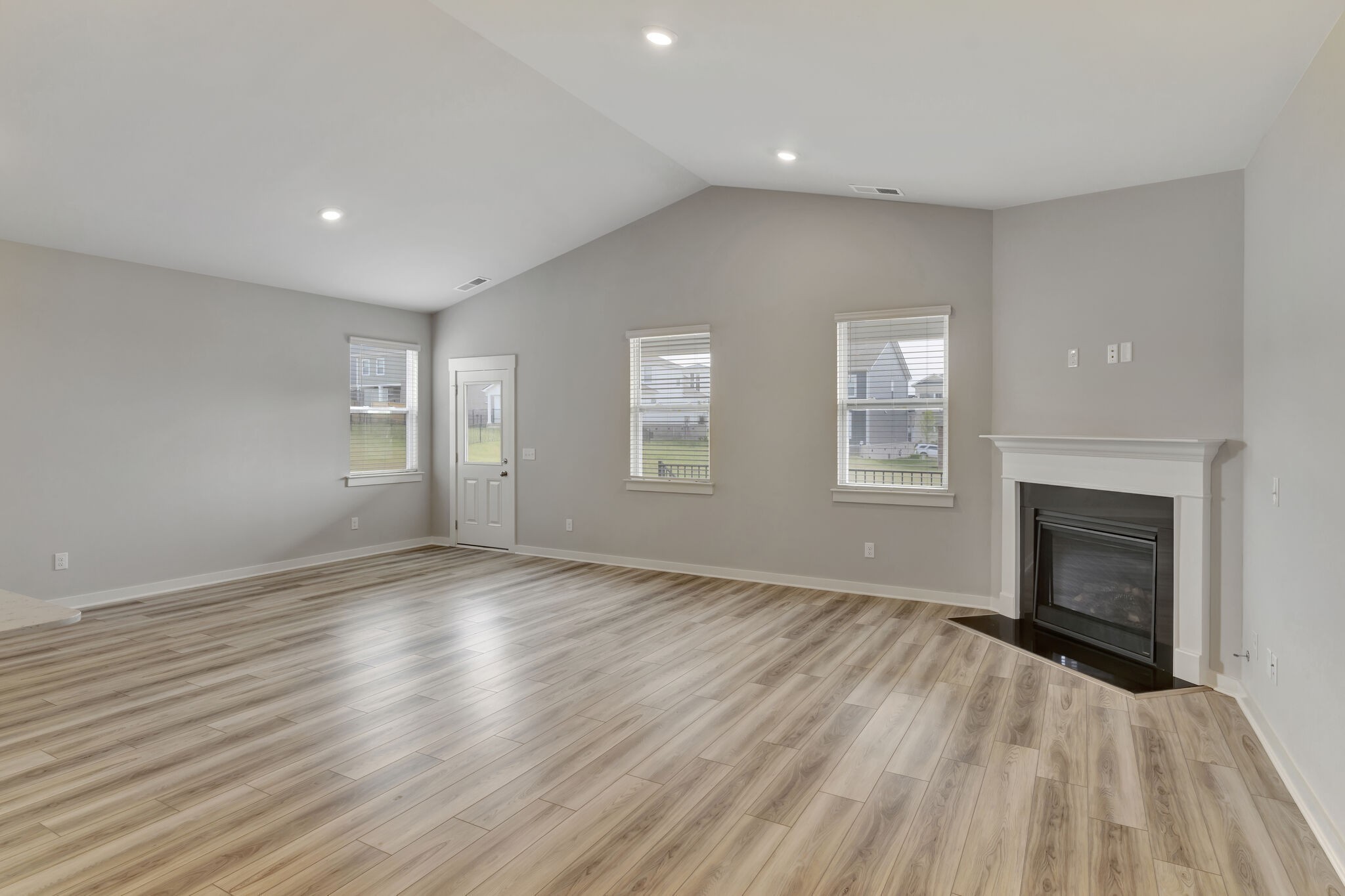 Image 7 of 13 For 14491 41st Avenue Road