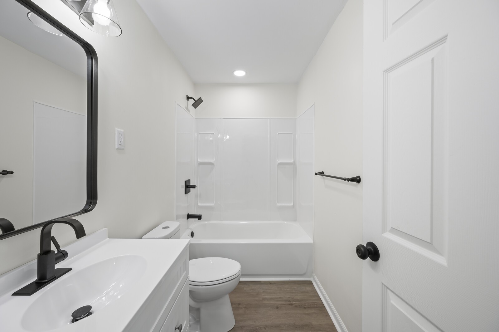 Image 17 of 39 For 6448 111th Place