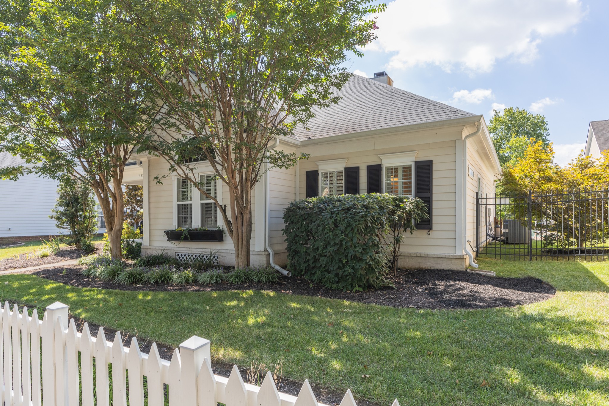Image 2 of 34 For 1228 Maria Court