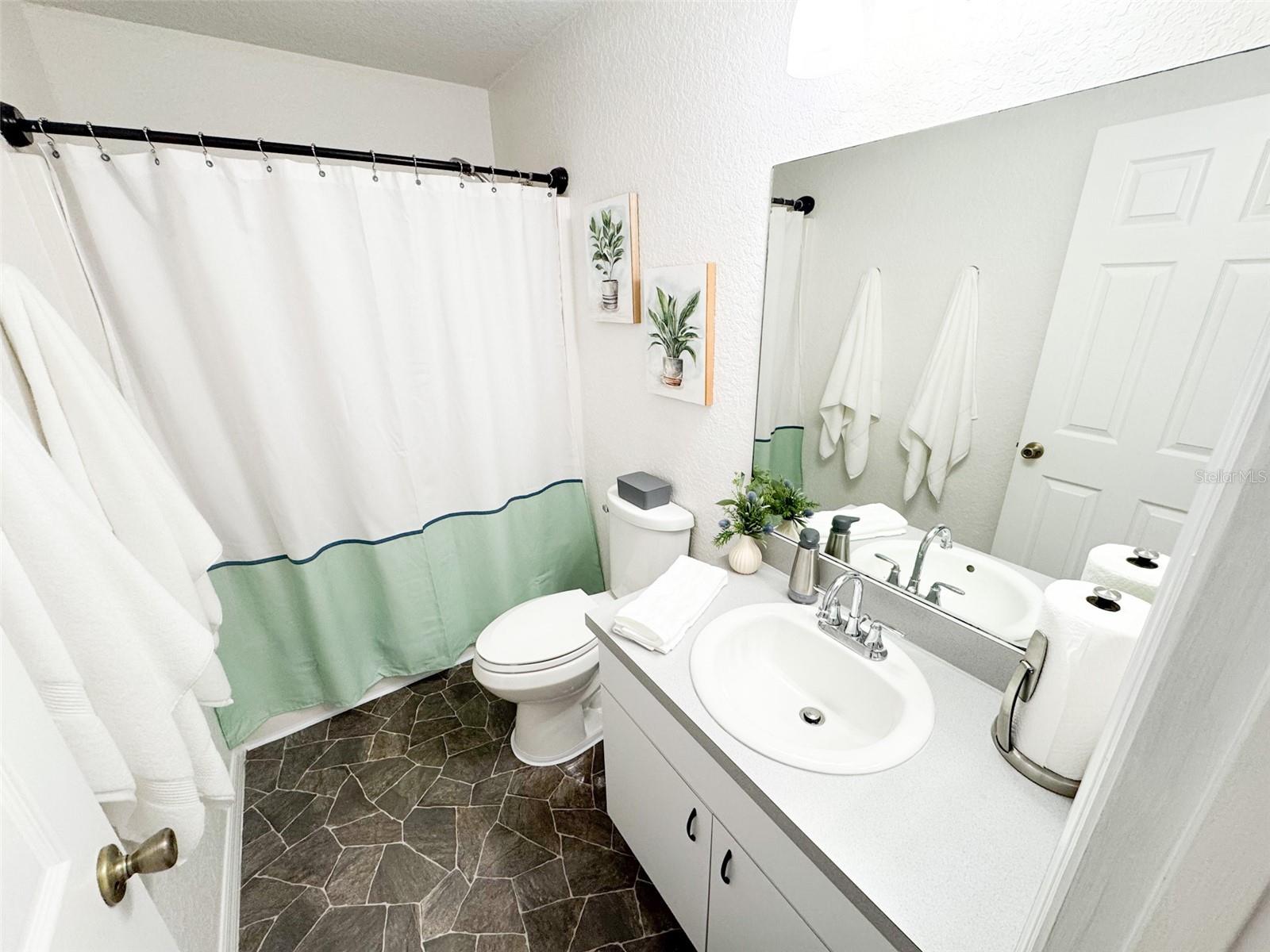 Image 18 of 39 For 5263 62nd Avenue Nw