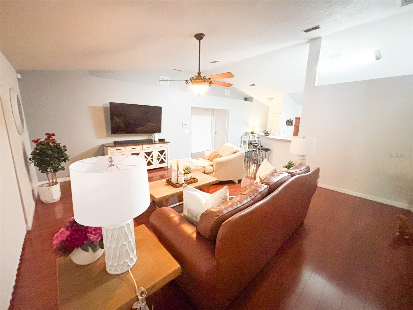 Image 6 of 39 For 5263 62nd Avenue Nw