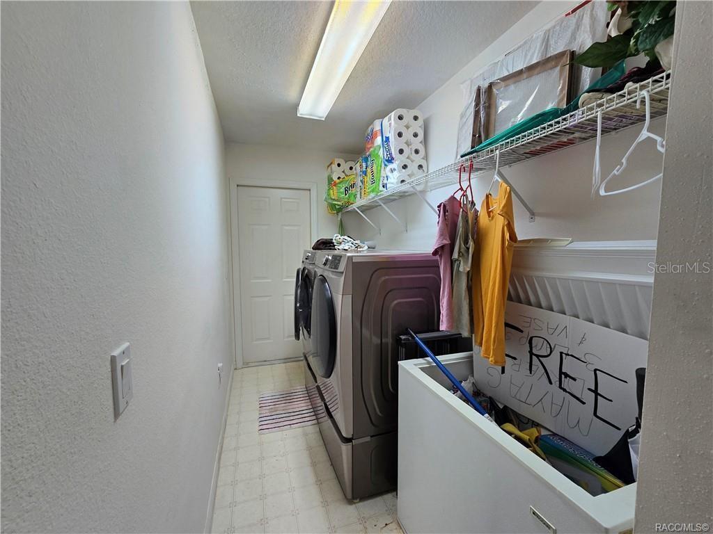 Image 22 of 32 For 4710 Mustang Boulevard