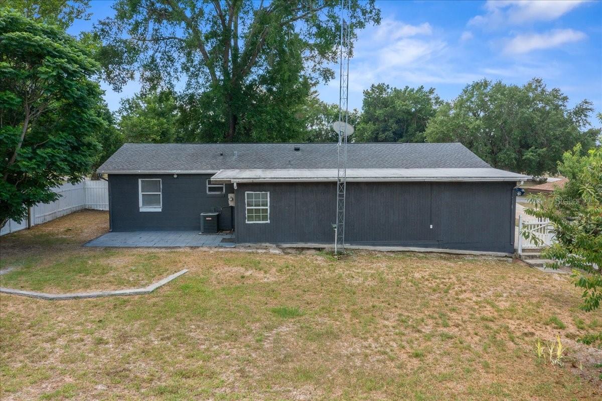 Image 33 of 42 For 219 Marion Oaks Lane