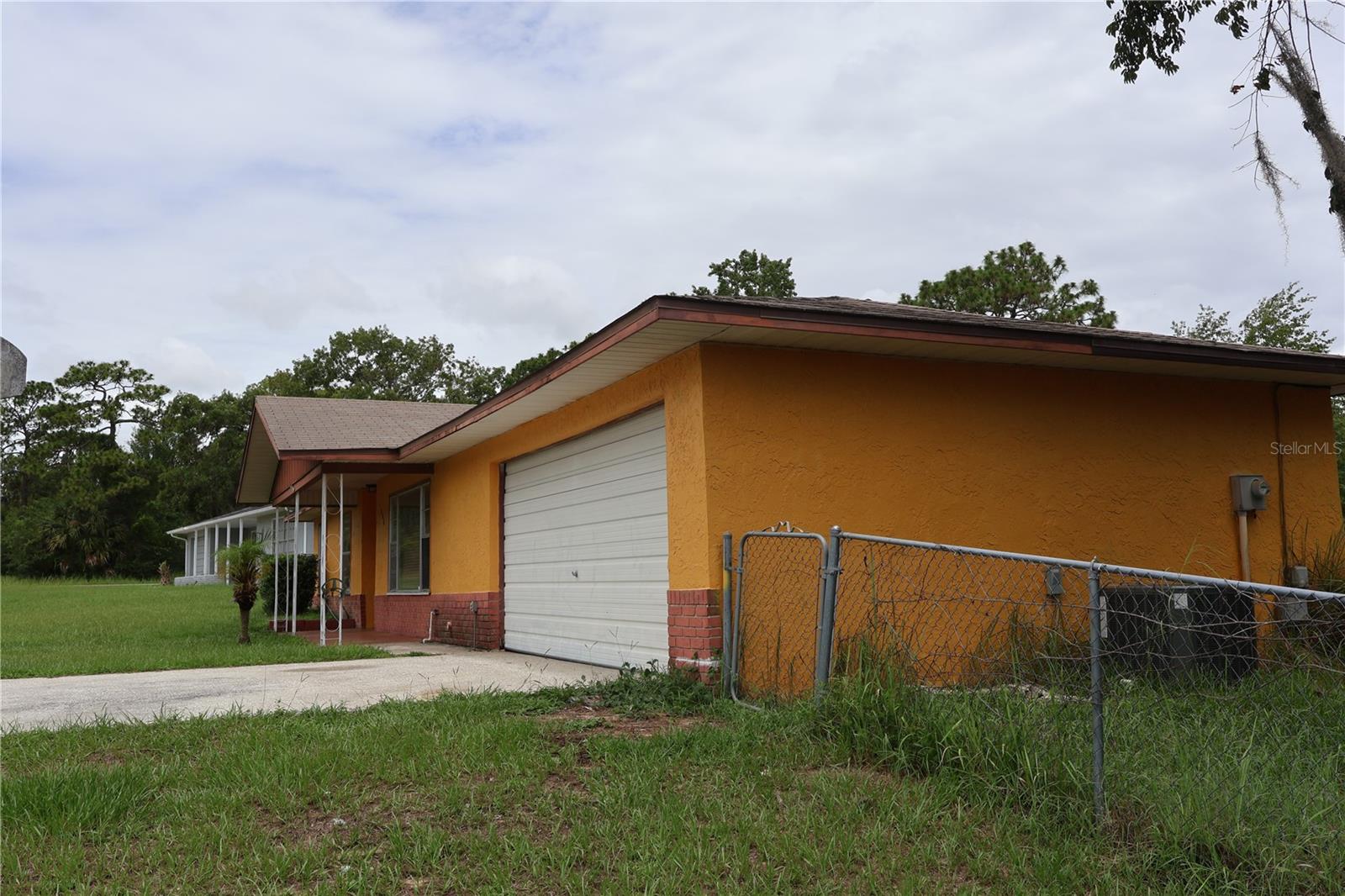 Image 42 of 49 For 606 Water Road
