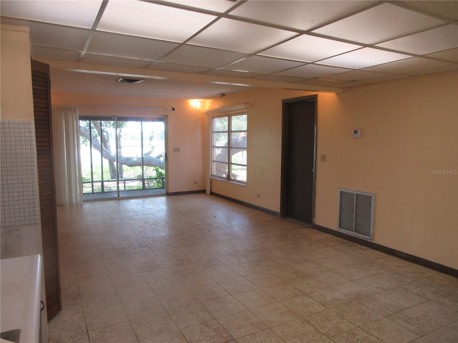 Image 21 of 83 For 1675 190th Avenue