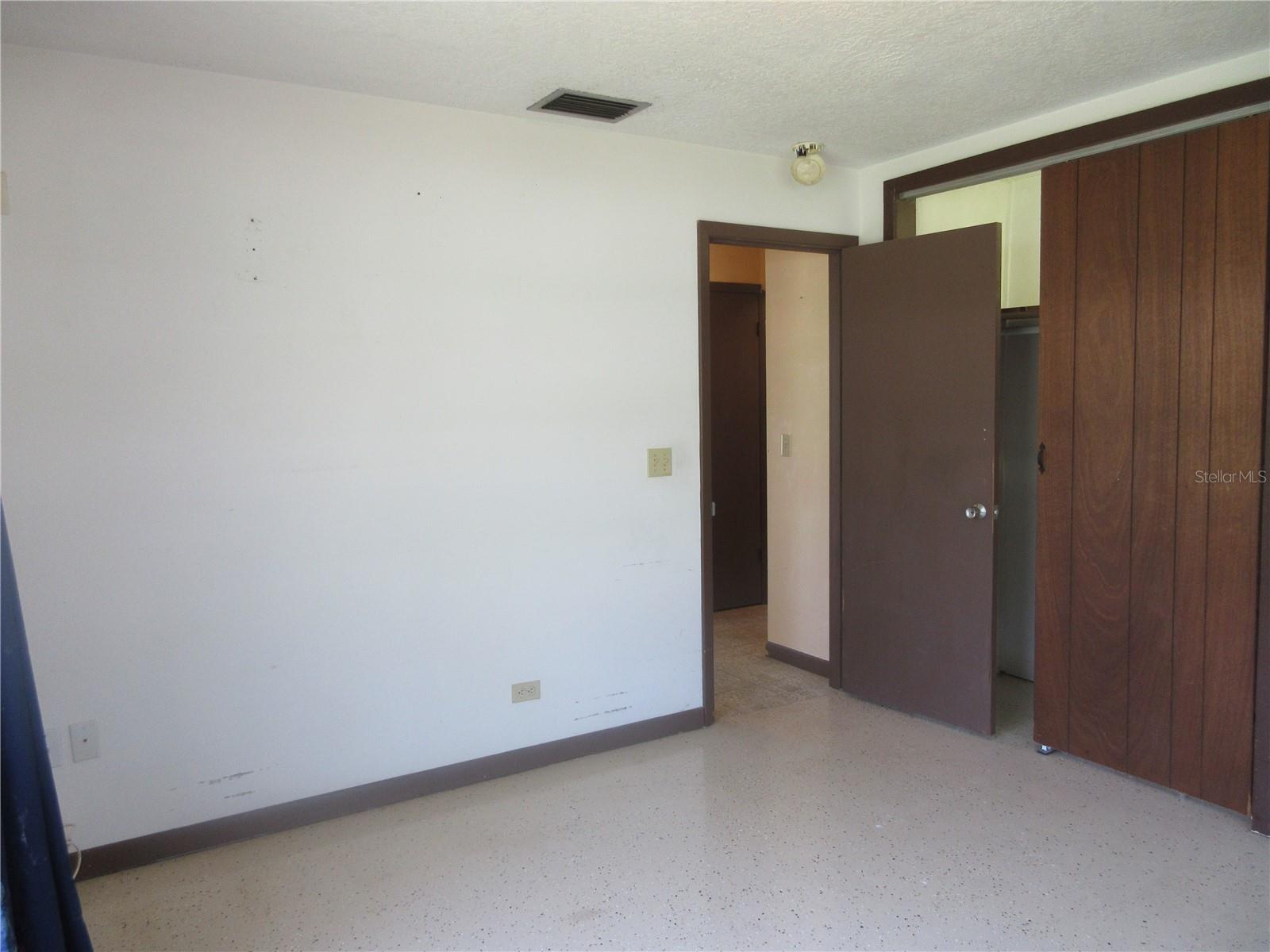 Image 32 of 83 For 1675 190th Avenue