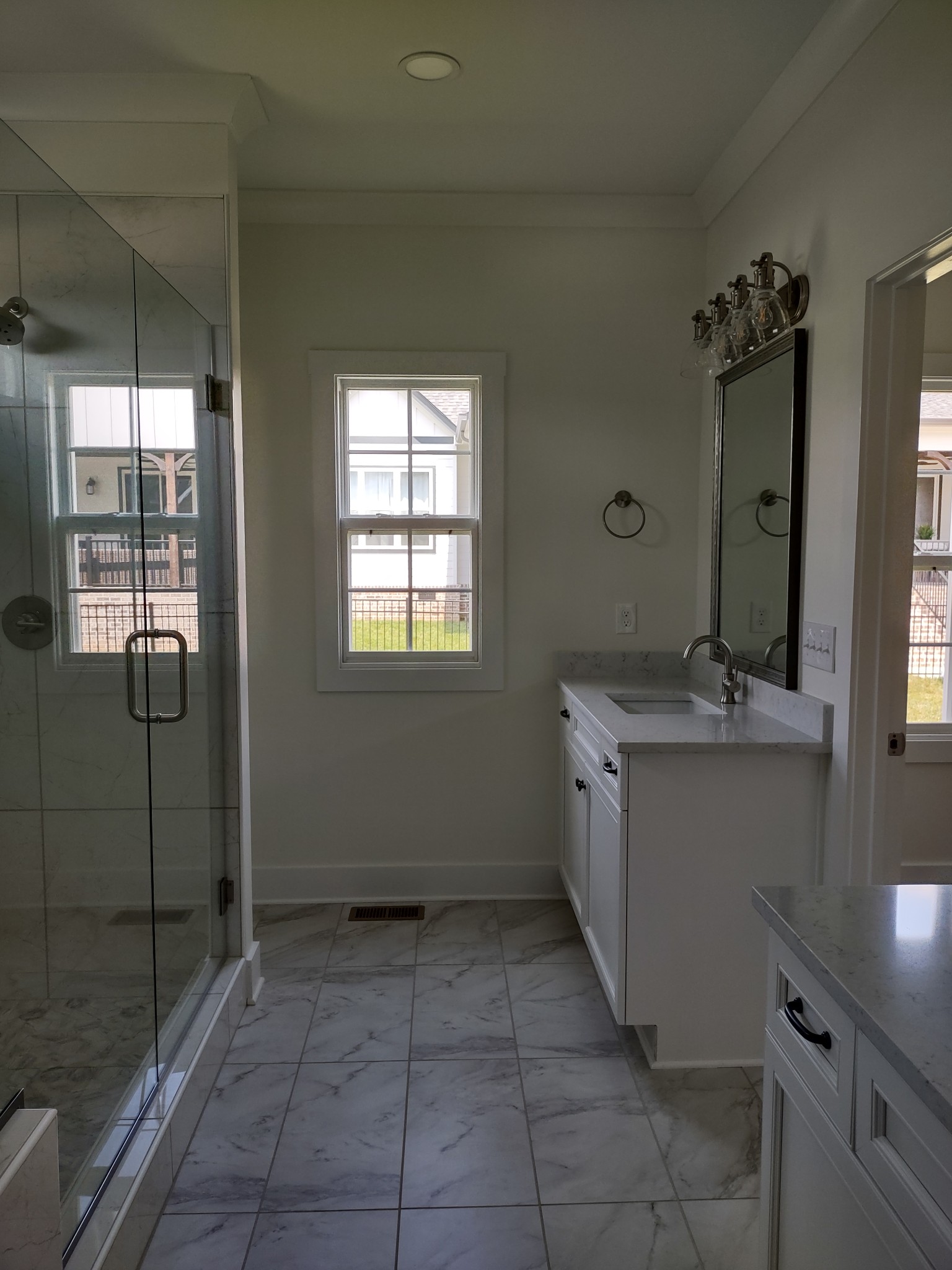 Image 10 of 34 For 4742 88th Street