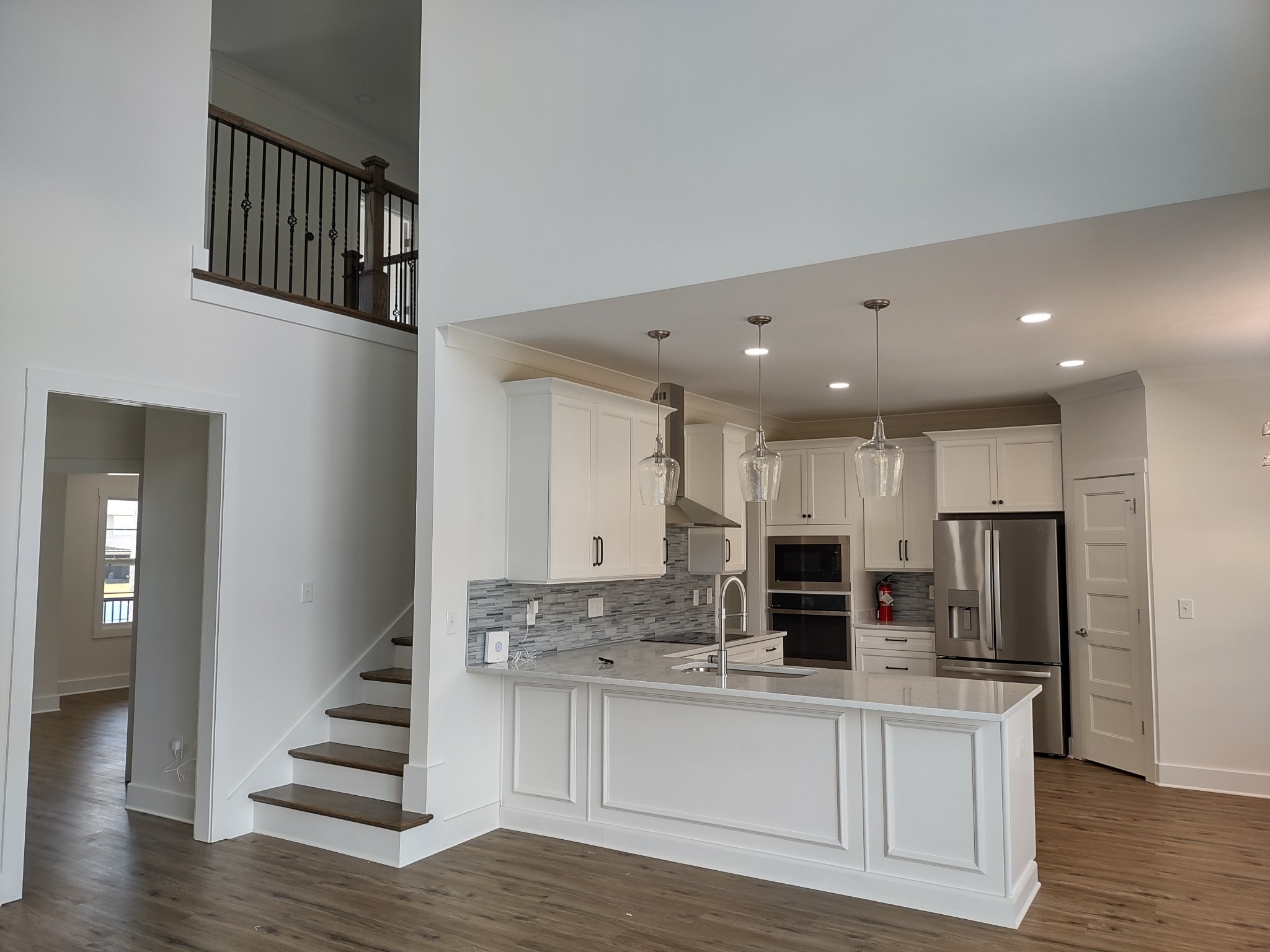 Image 4 of 34 For 4742 88th Street