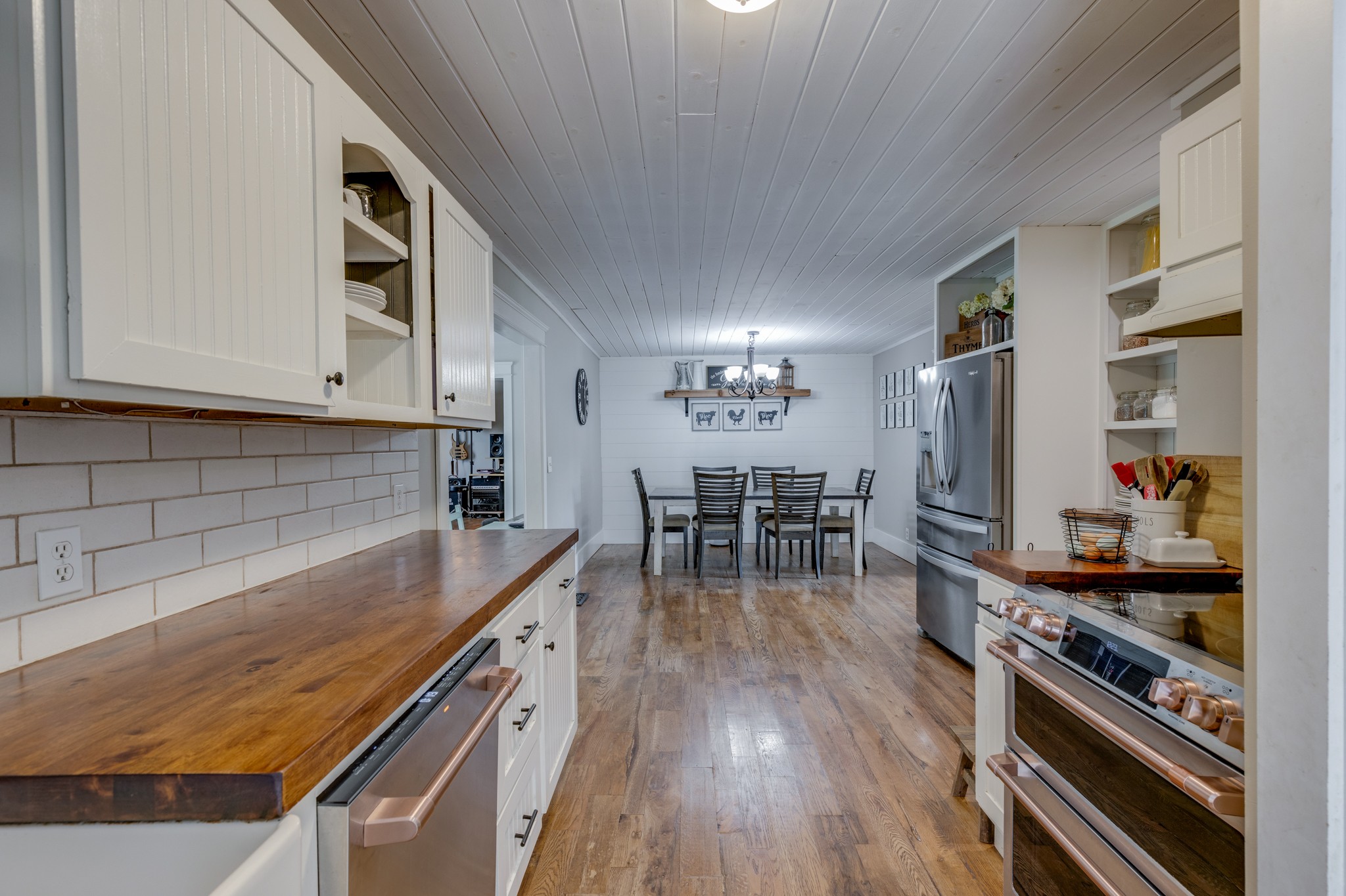 Image 9 of 13 For 11783 Memorial Drive