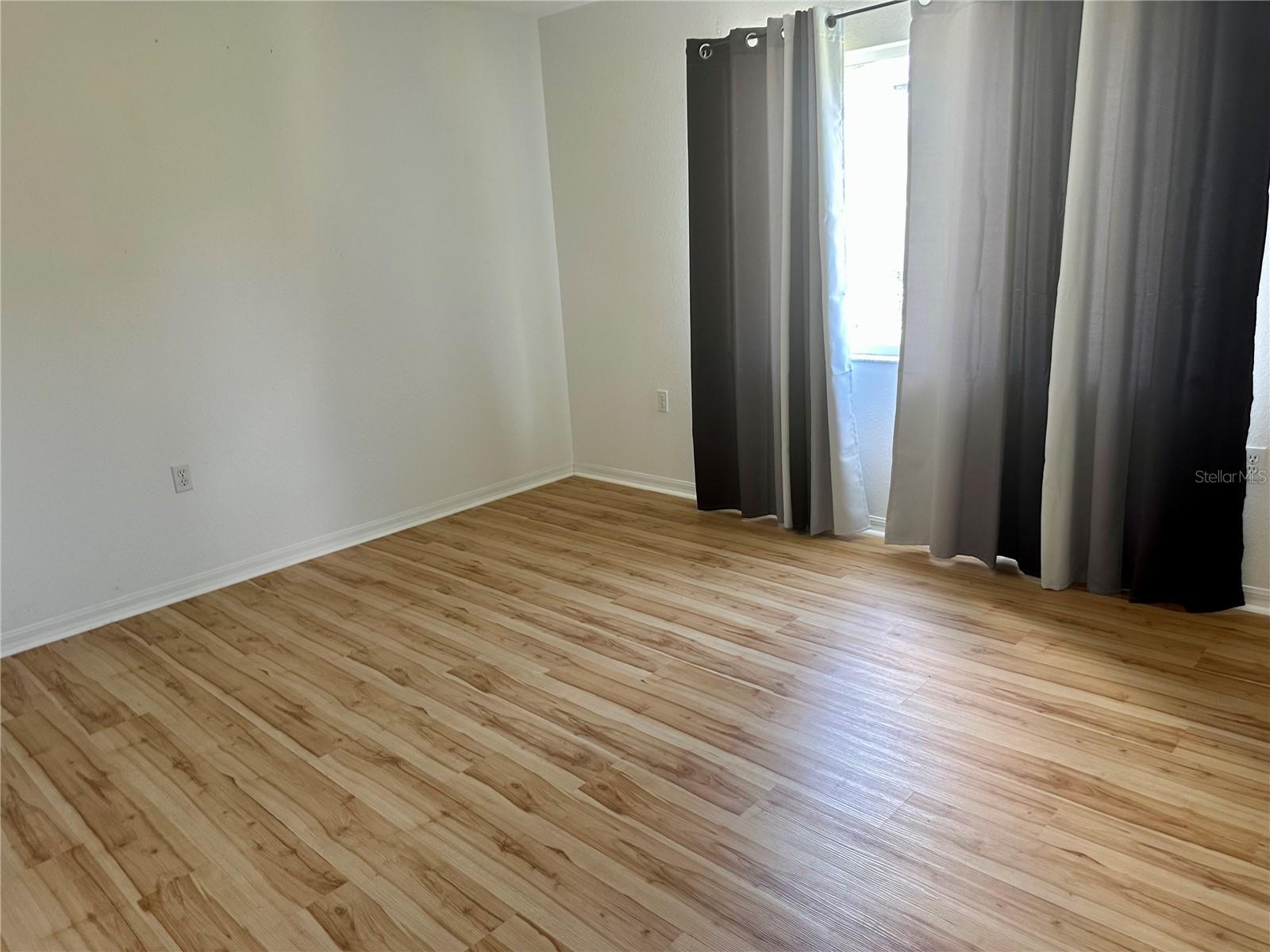 Image 28 of 64 For 14117 115th Circle