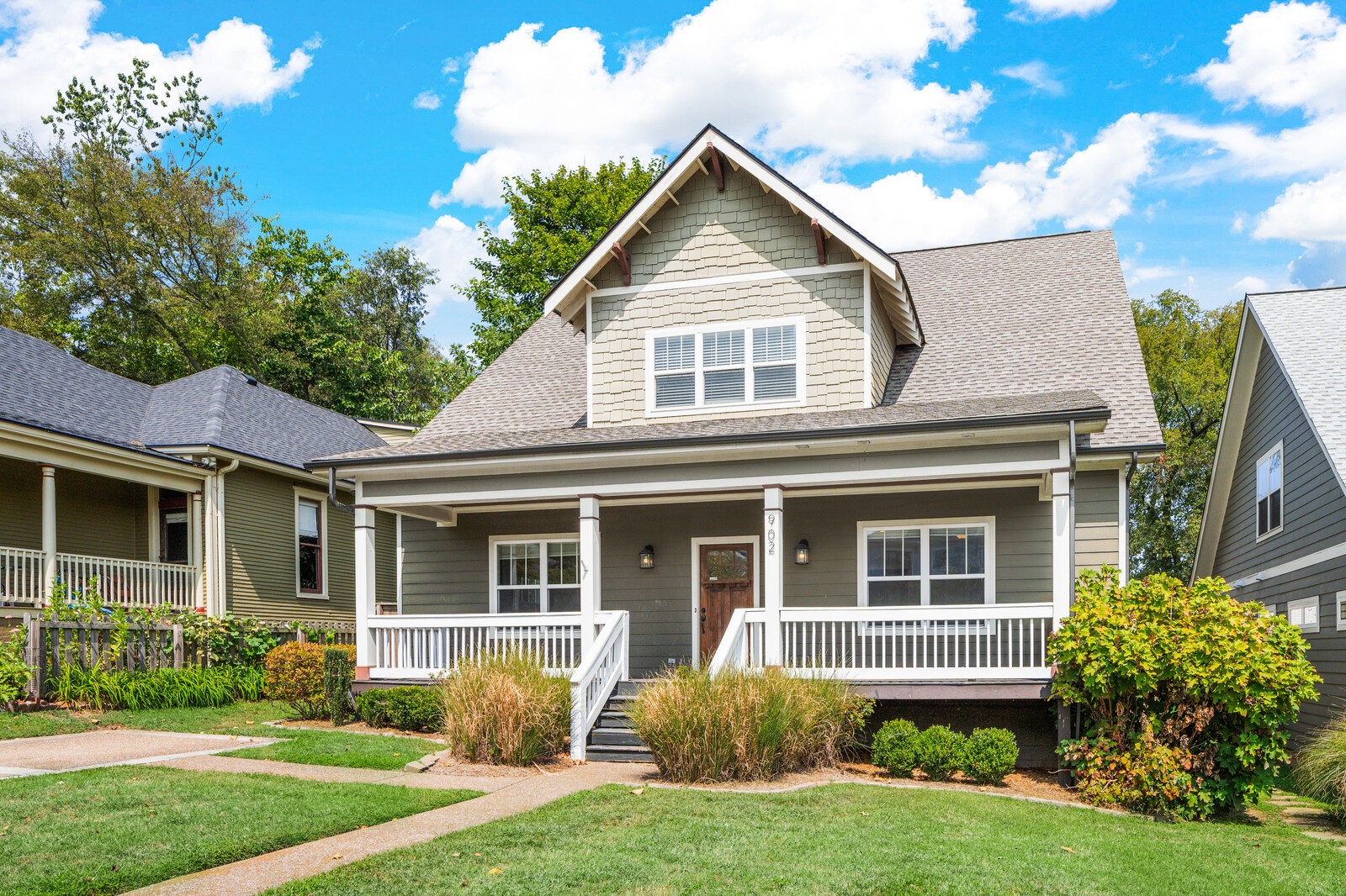 Listing photo id 1 for 11758 Memorial Drive