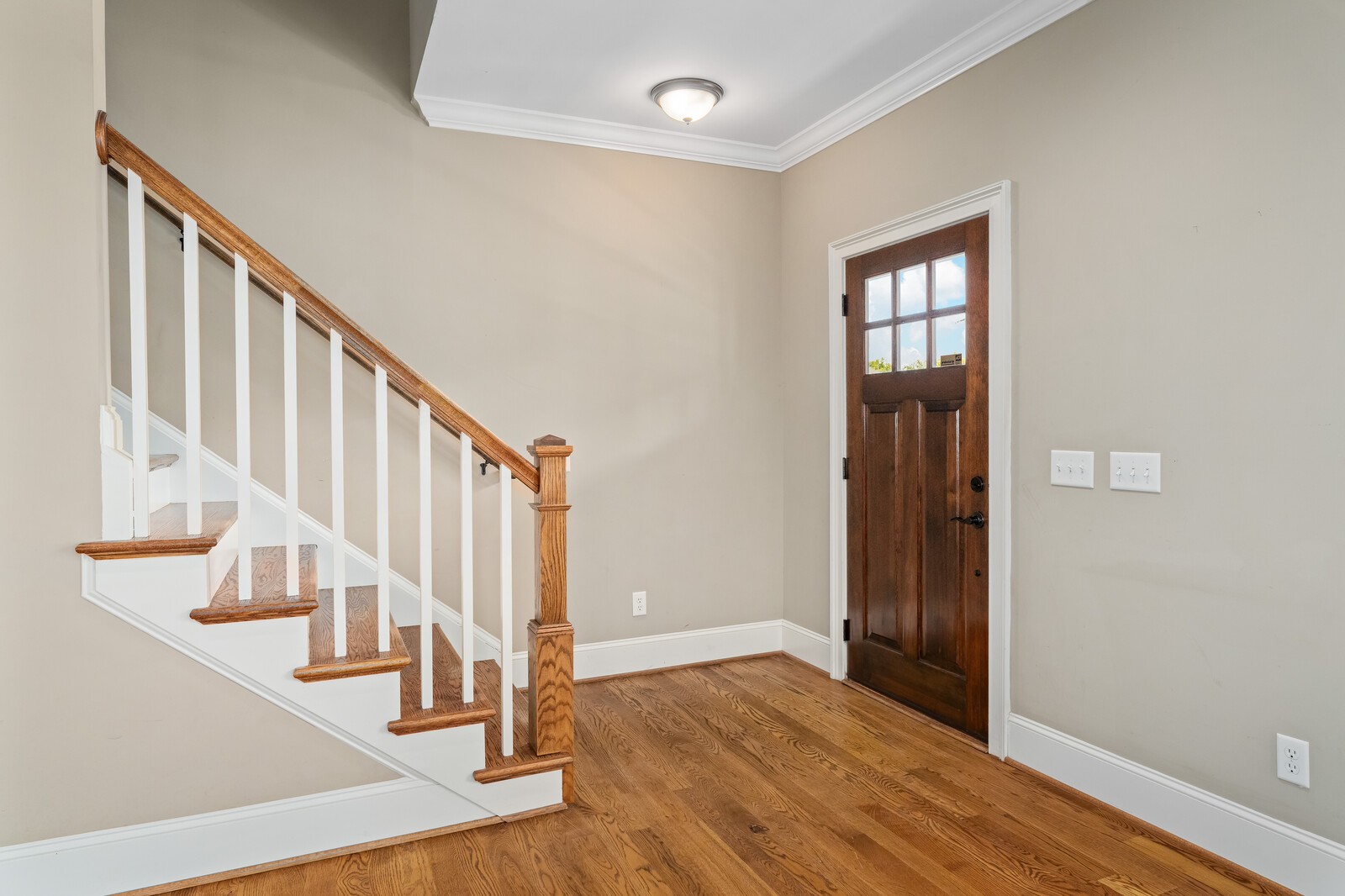 Listing photo id 7 for 11758 Memorial Drive