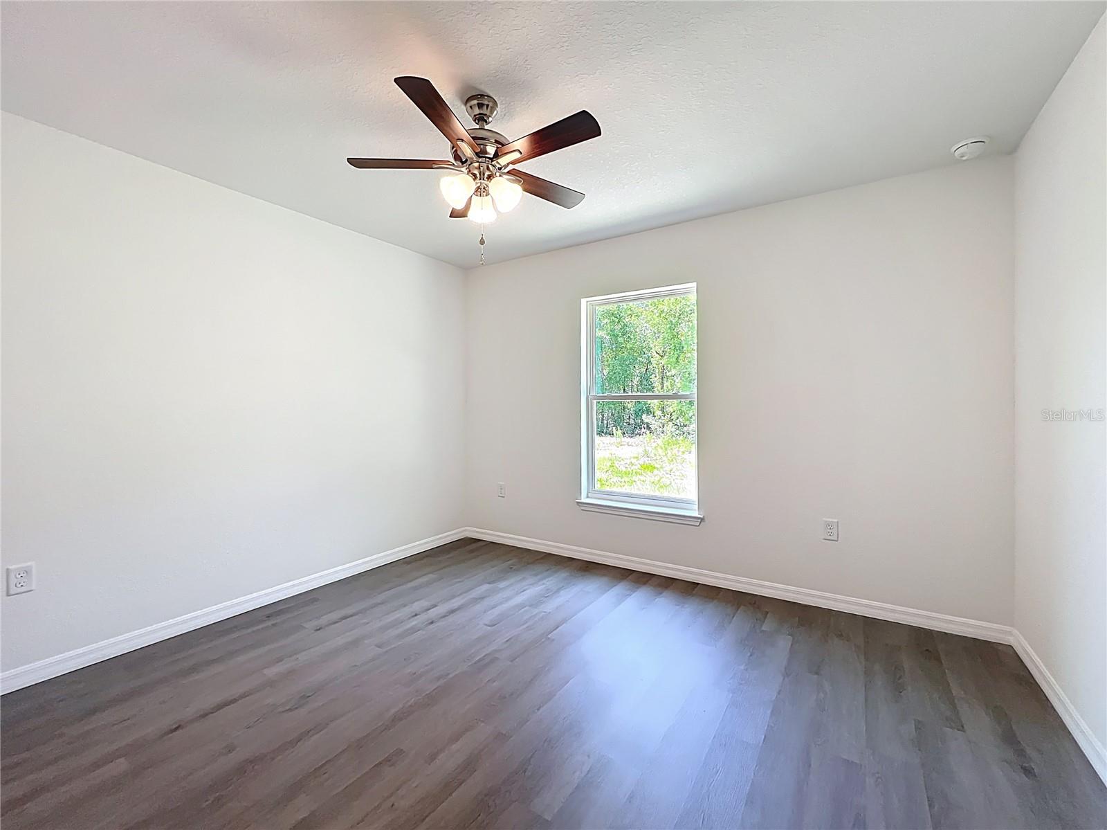 Image 30 of 56 For 22777 Sw Beach Boulevard