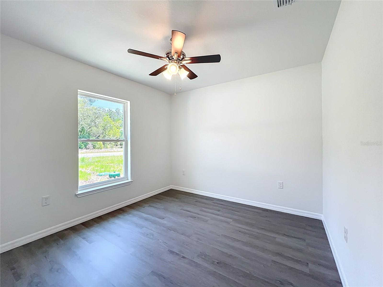 Image 33 of 56 For 22777 Sw Beach Boulevard
