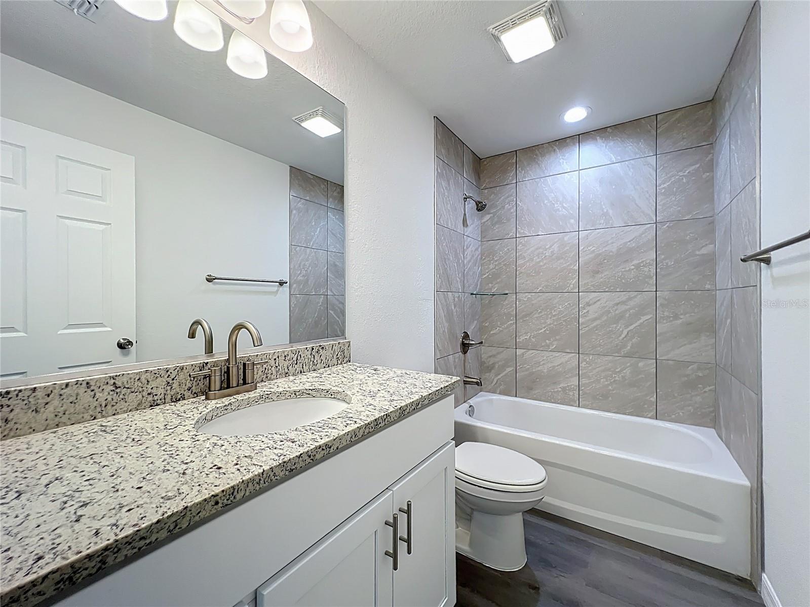 Image 36 of 56 For 22777 Sw Beach Boulevard