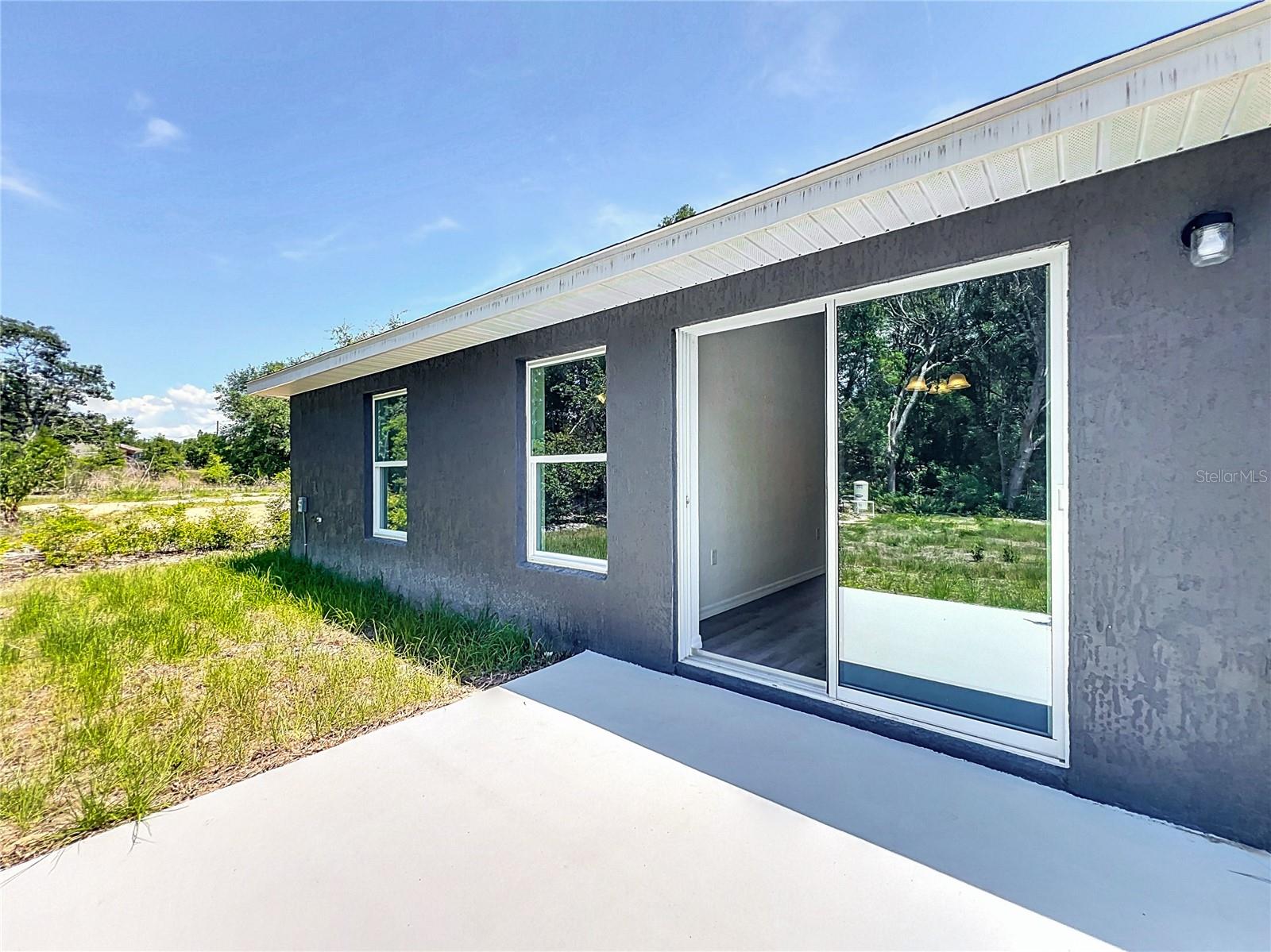 Image 40 of 56 For 22777 Sw Beach Boulevard