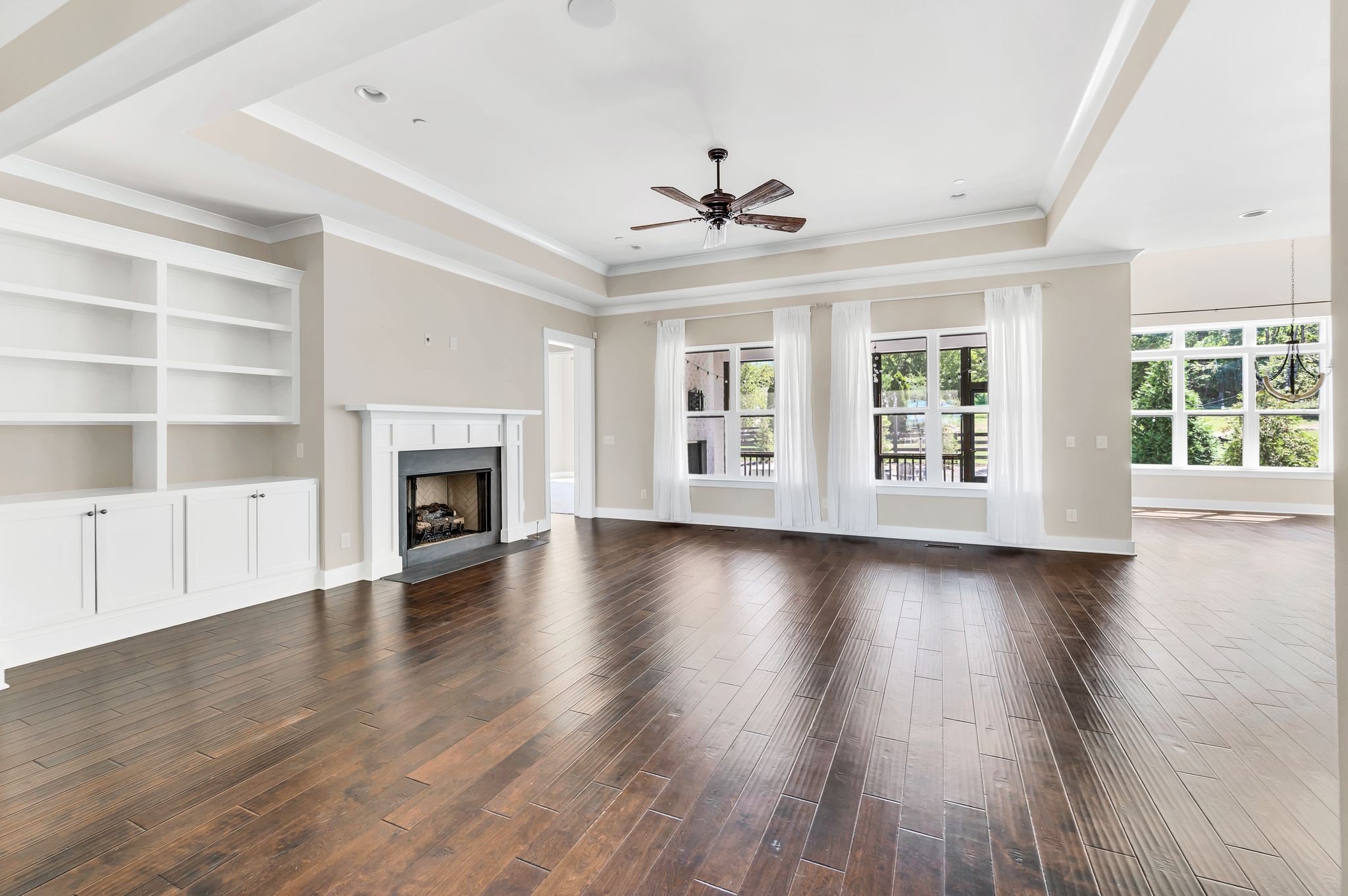 Listing photo id 9 for 11748 Memorial Drive