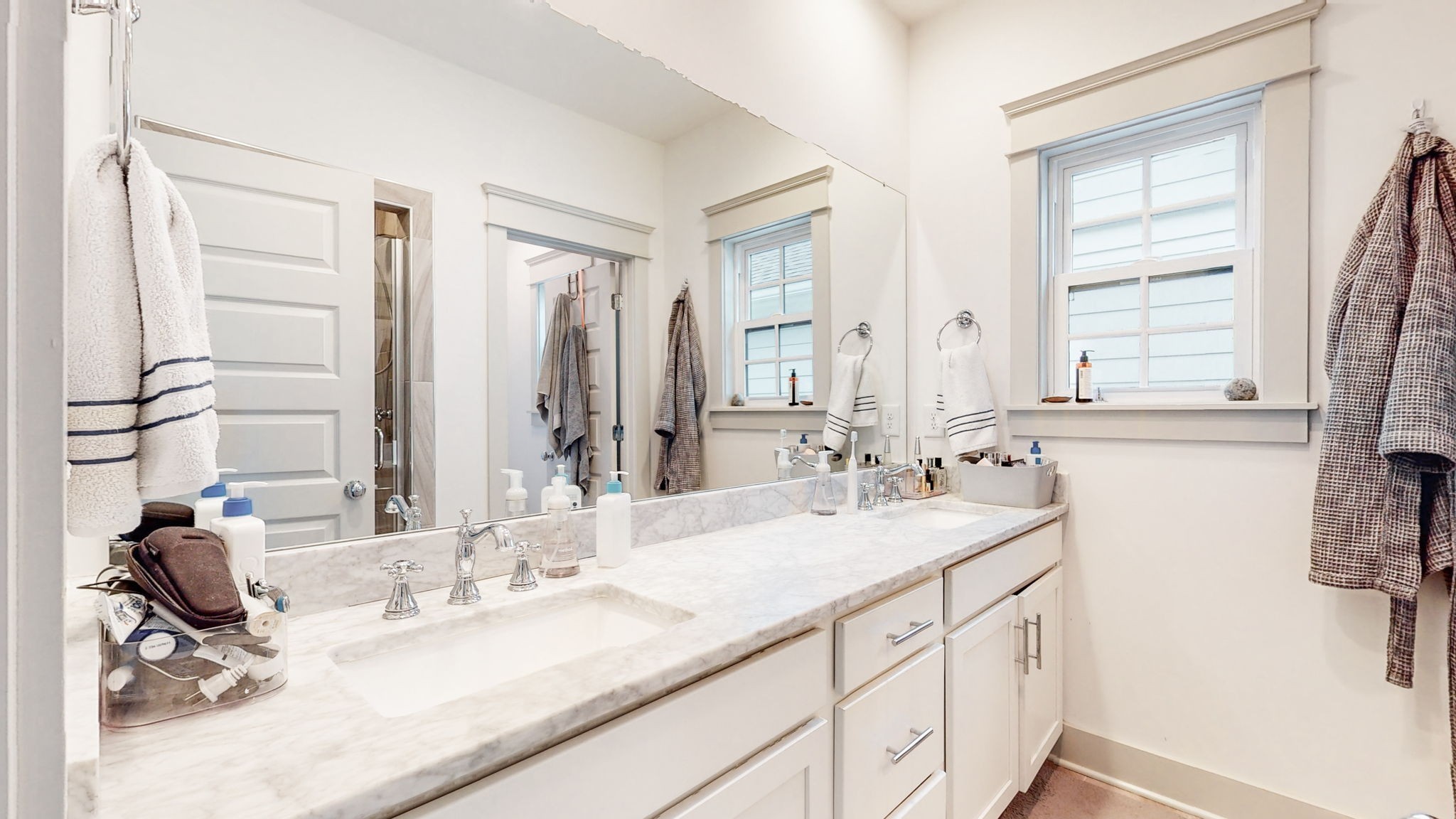 Image 17 of 23 For 6527 Eleanor Drive