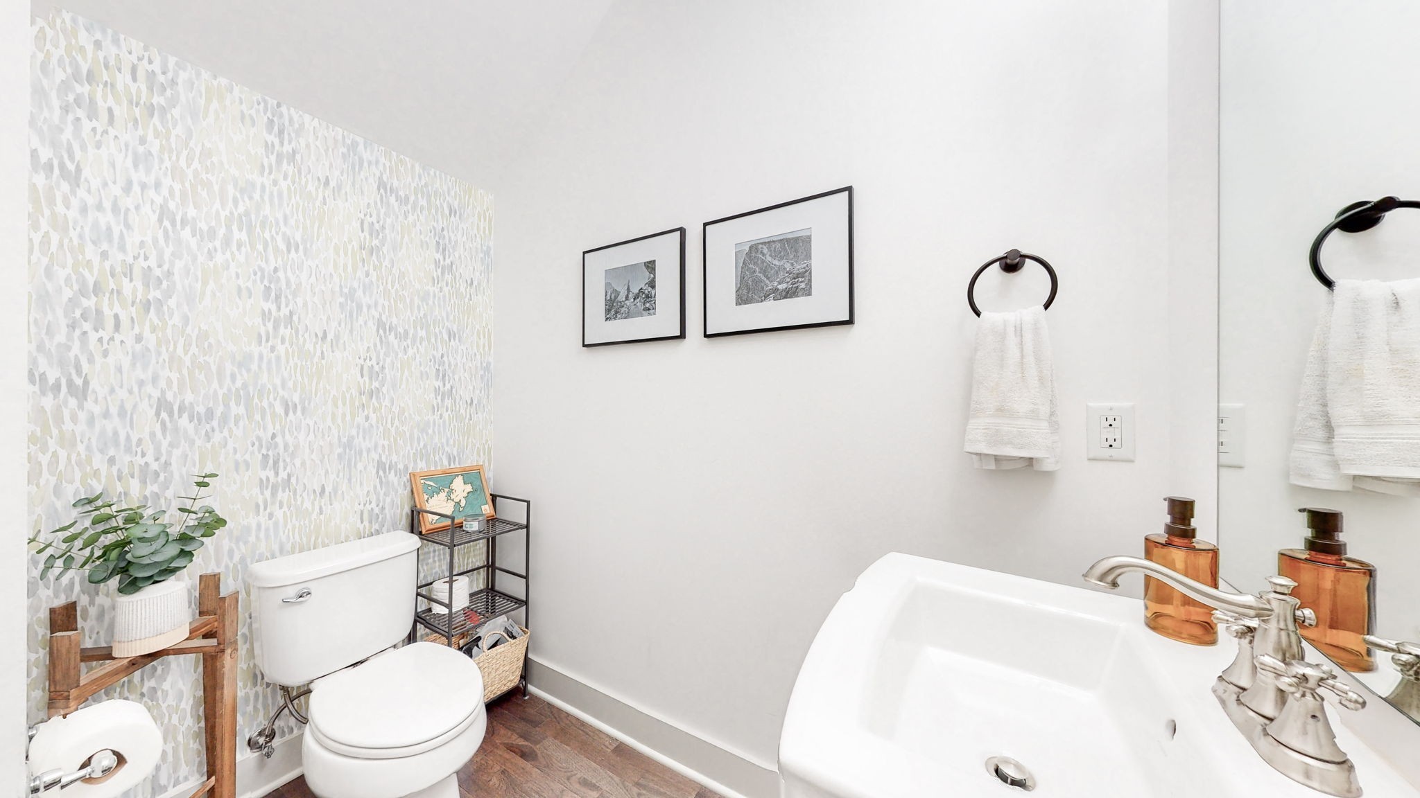 Image 22 of 23 For 6527 Eleanor Drive