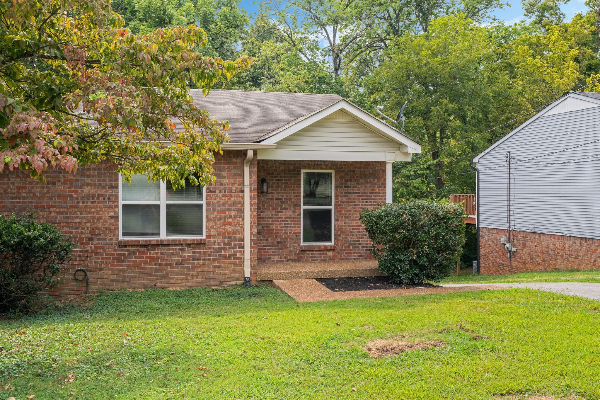 Listing photo id 1 for 11766 Memorial Drive