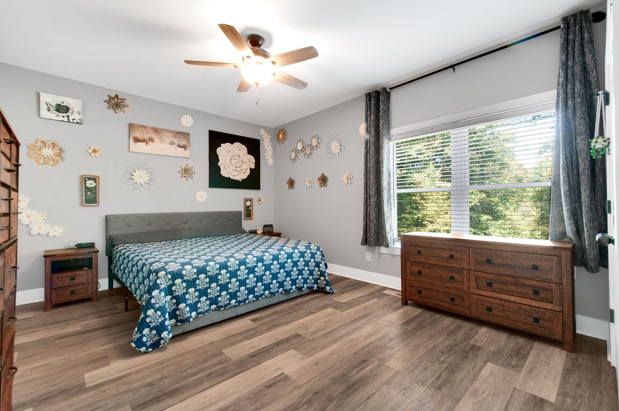 Listing photo id 10 for 11296 Curio Drive