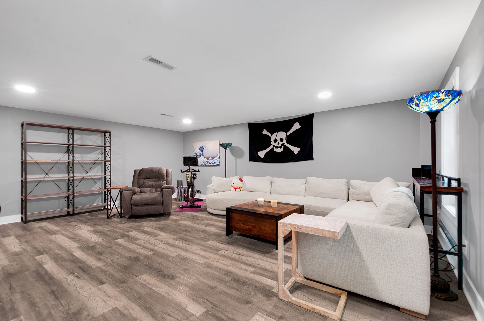 Listing photo id 17 for 11296 Curio Drive