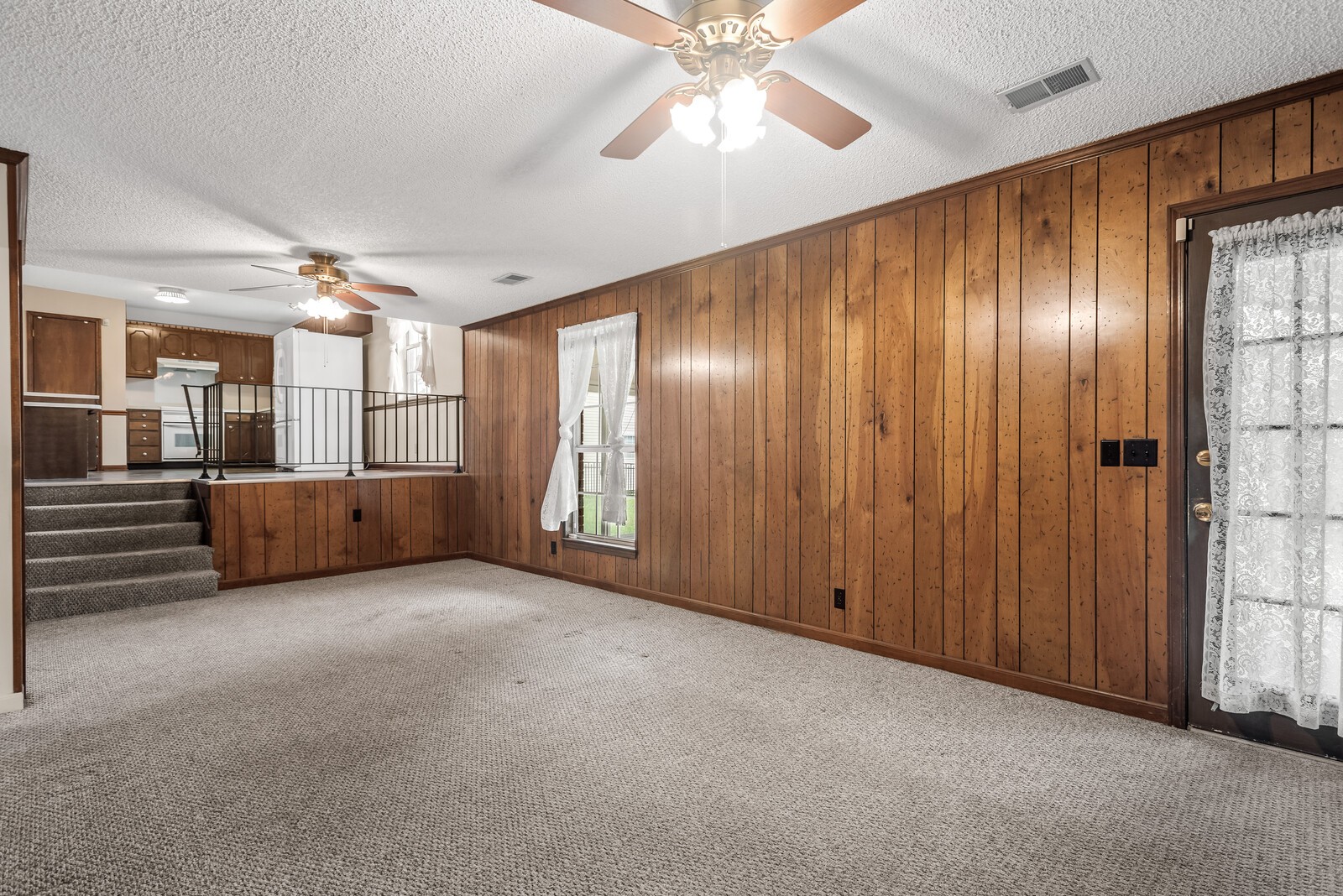 Image 10 of 62 For 9777 63rd Loop