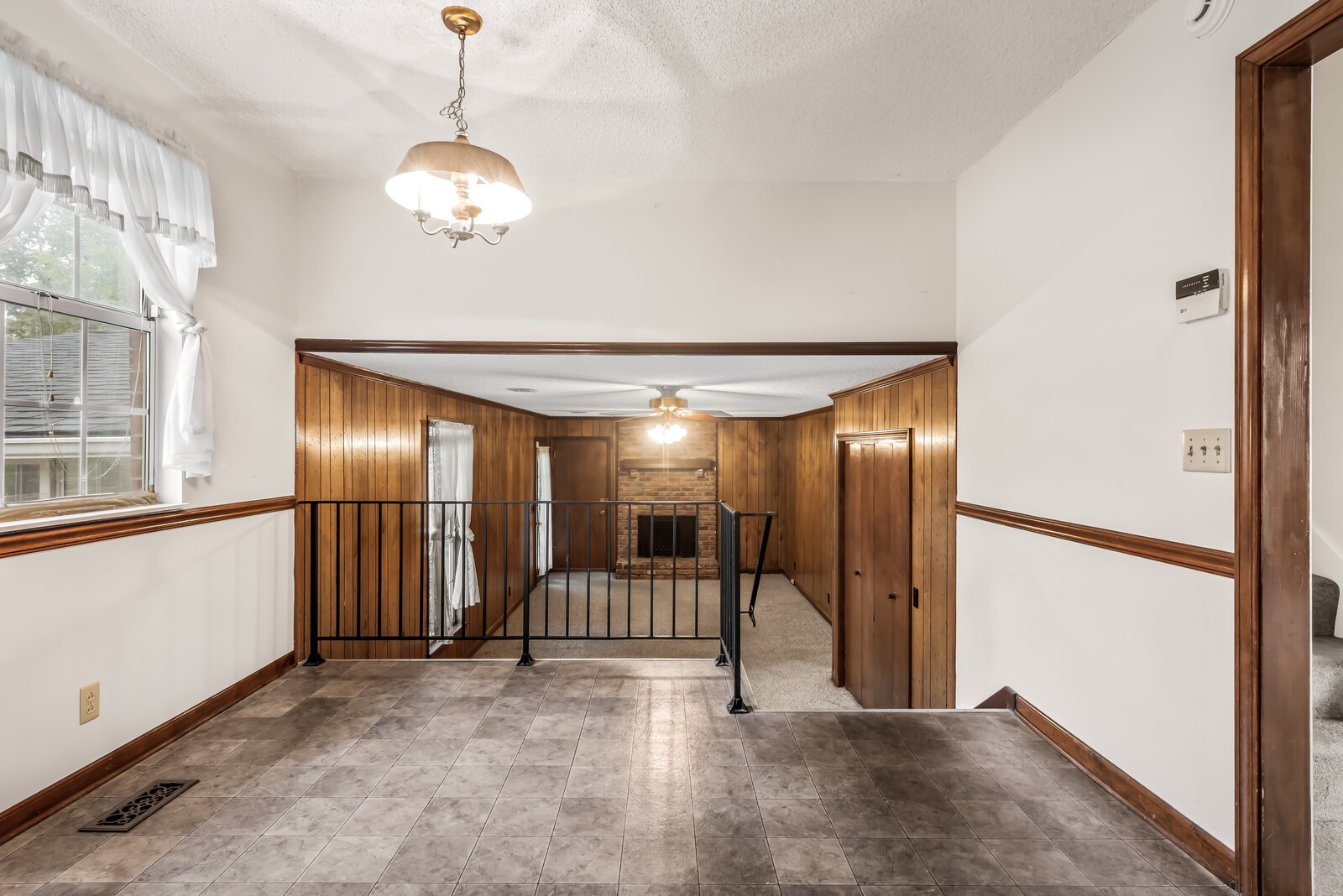 Image 7 of 62 For 9777 63rd Loop