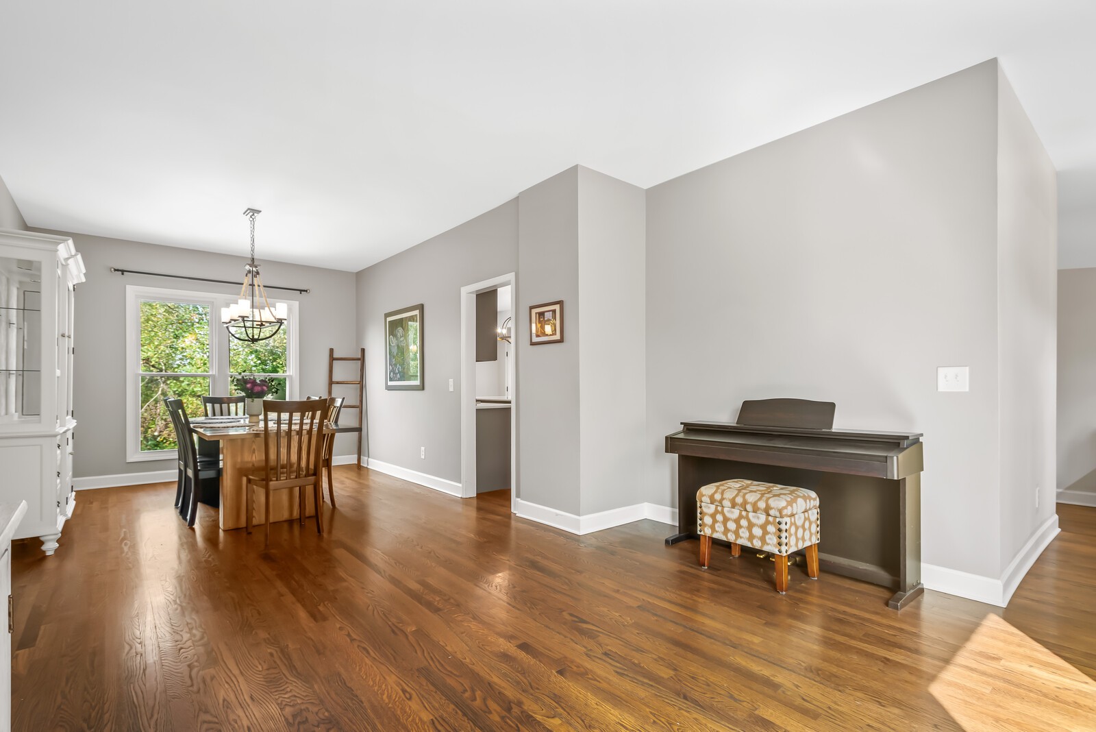 Image 11 of 66 For 4305 20th Avenue