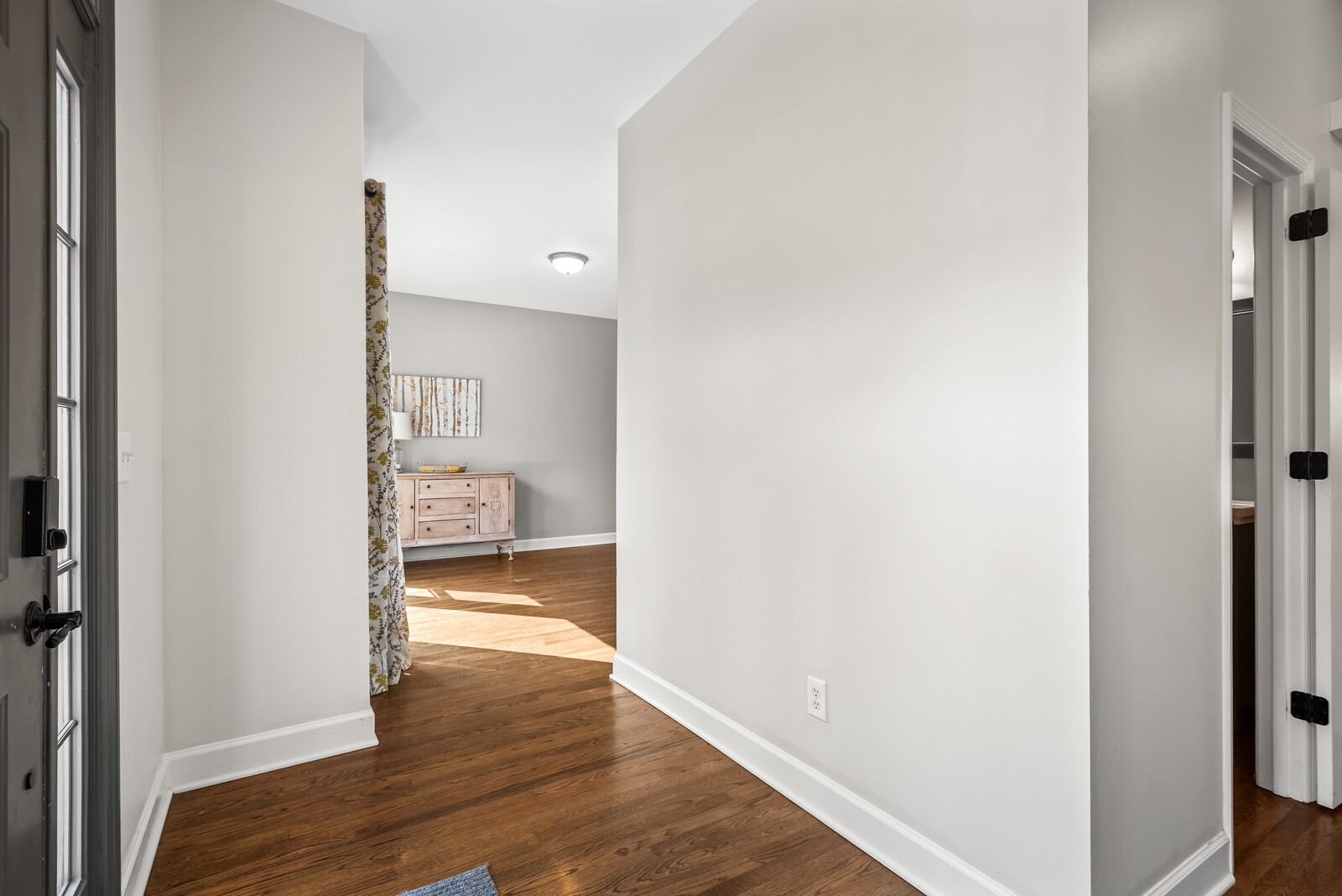 Image 3 of 66 For 4305 20th Avenue