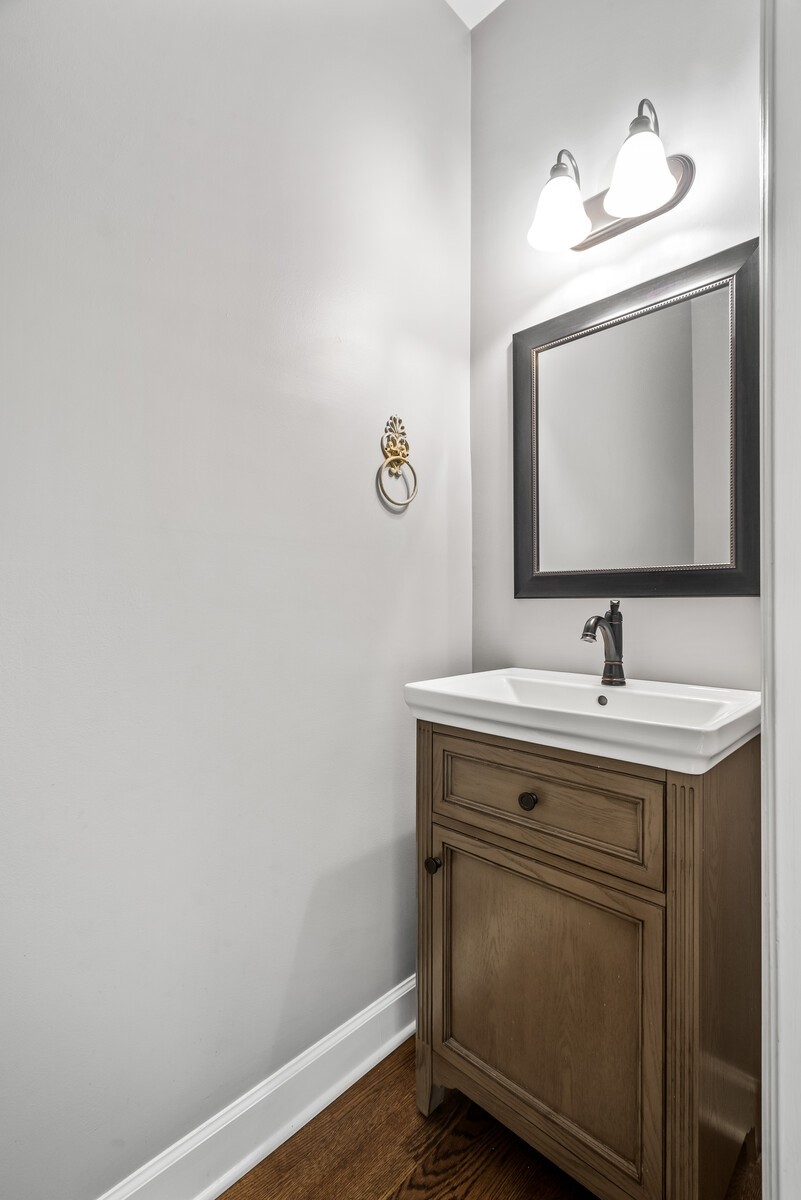 Image 6 of 66 For 4305 20th Avenue