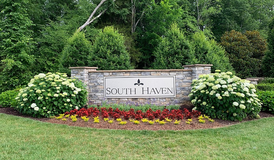 Image 13 of 40 For 3706 Honeylocust Drive