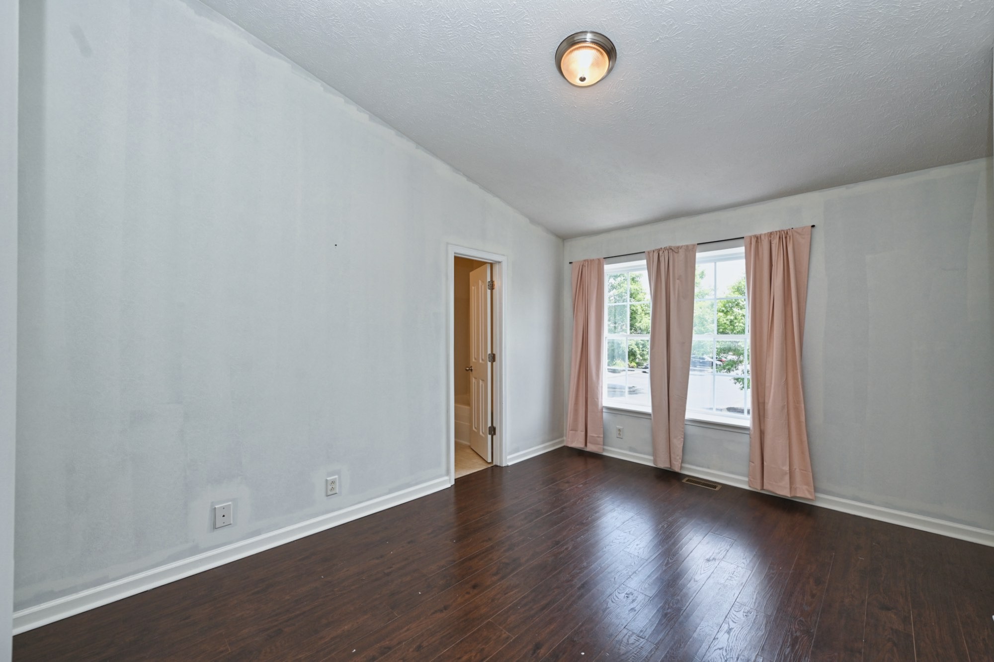 Image 18 of 24 For Lot 422 & 423 Shorewood Drive