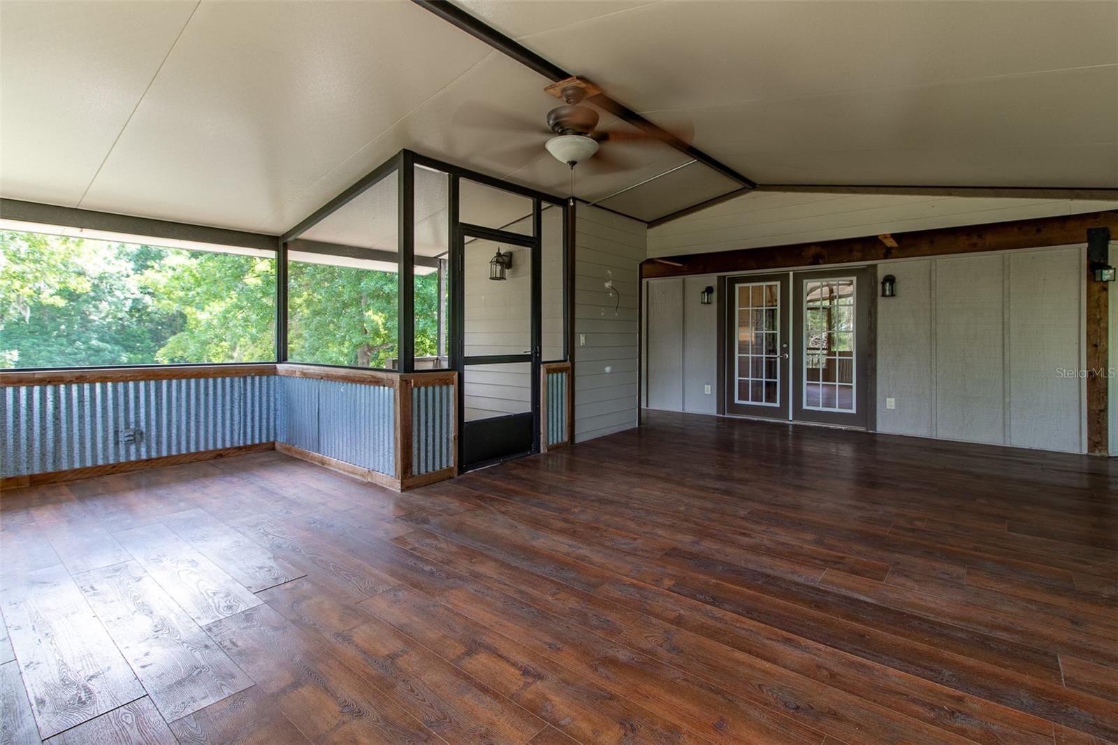 Image 6 of 96 For 1751 54th Court
