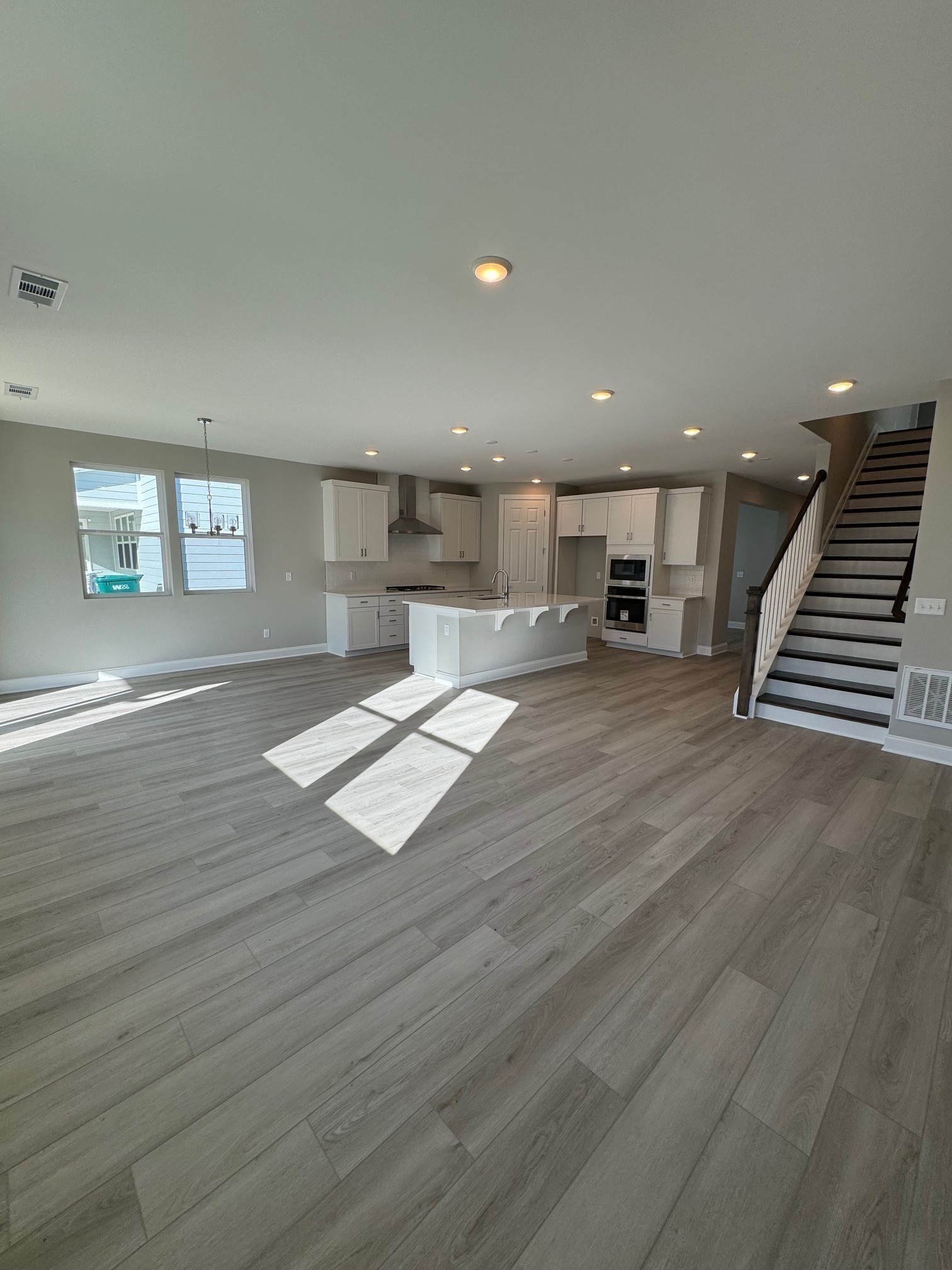 Image 7 of 16 For 4000 6th Avenue