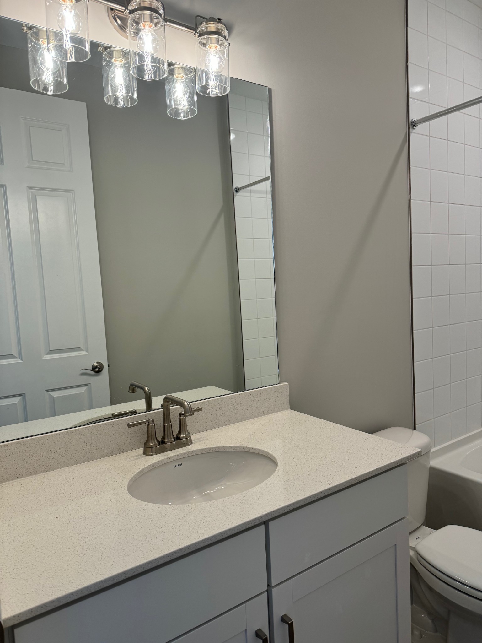 Image 12 of 15 For 9801 88th Terrace B