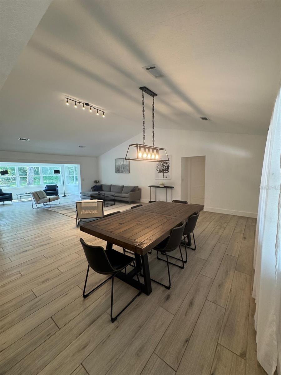 Image 21 of 33 For 4475 80th Terrace
