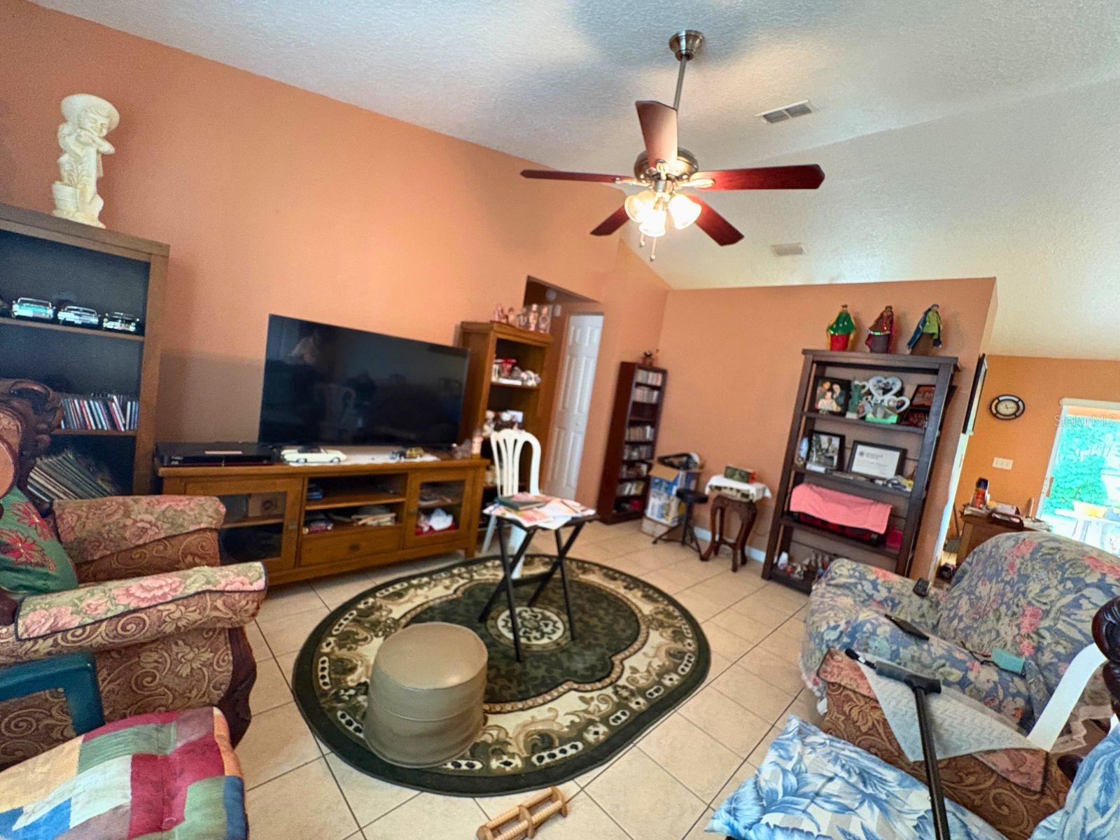 Image 13 of 43 For 14 Dogwood Drive Radial