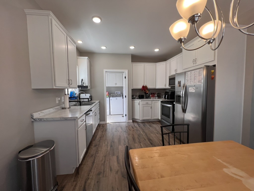 Image 12 of 42 For 9973 Chelic Drive