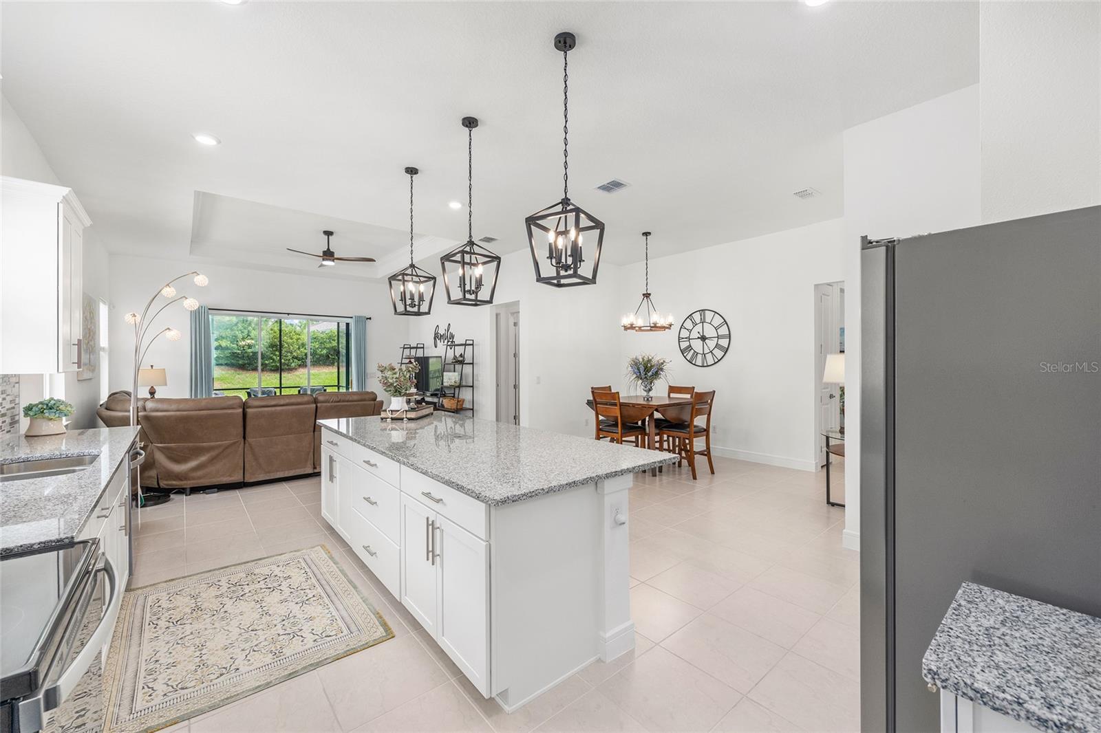 Image 14 of 39 For 8809 61st Loop