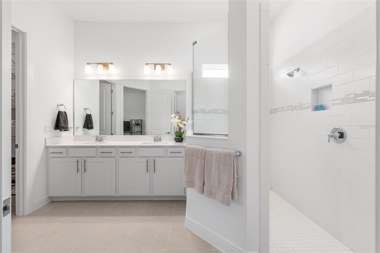 Image 26 of 39 For 8809 61st Loop